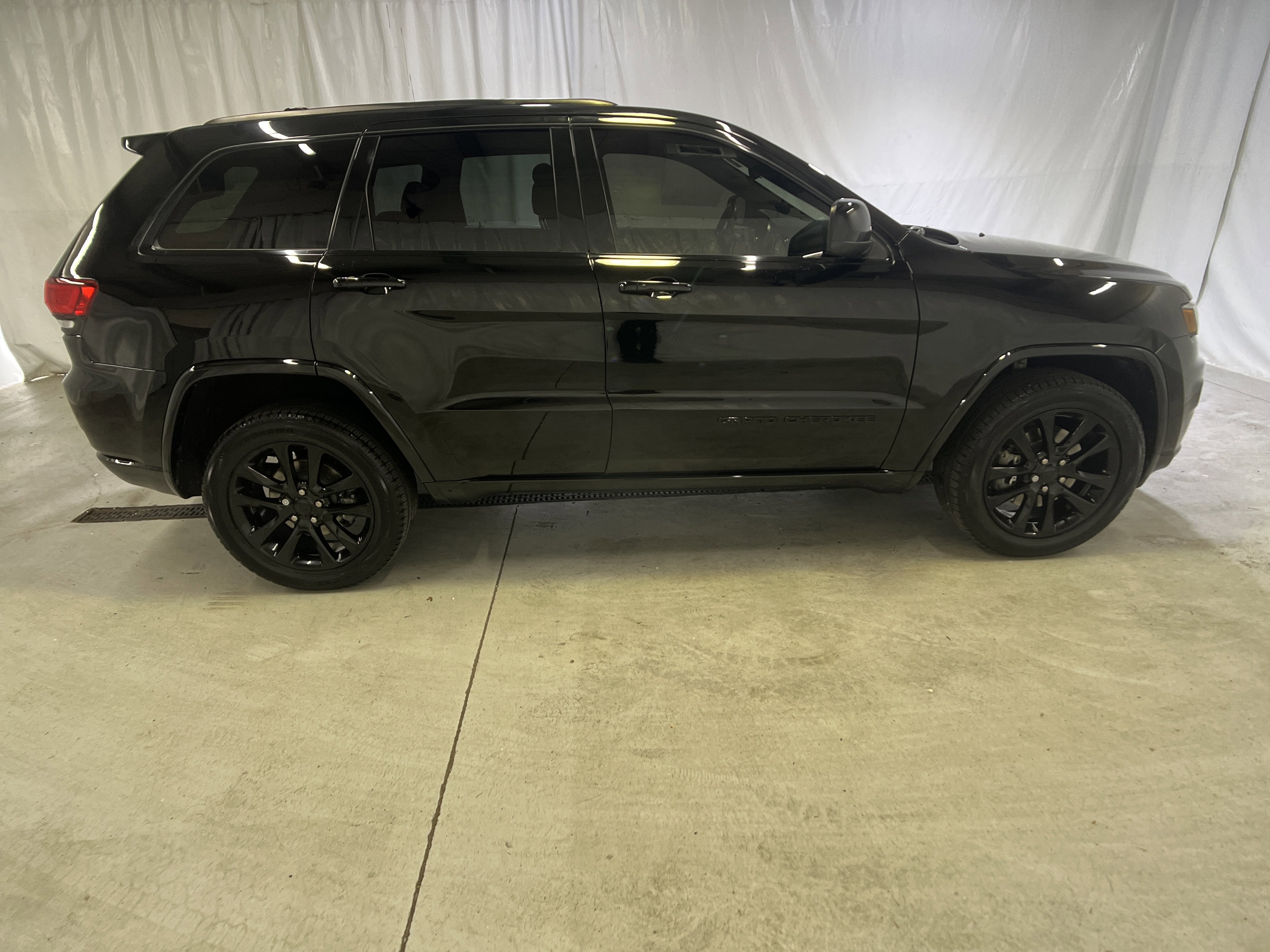 2021 Jeep Grand Cherokee Laredo X 4x4