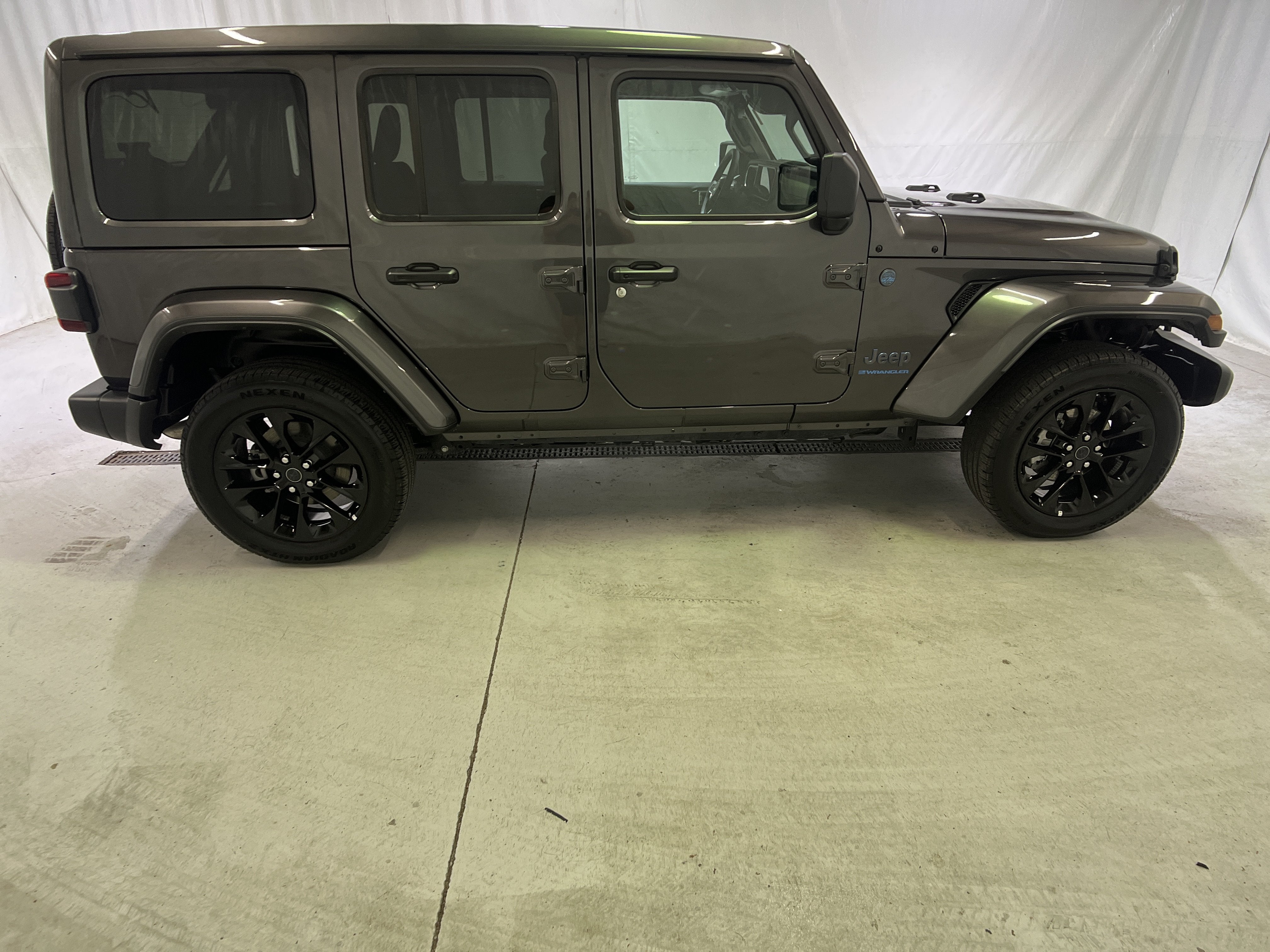 2025 Jeep Wrangler 4xe Sahara