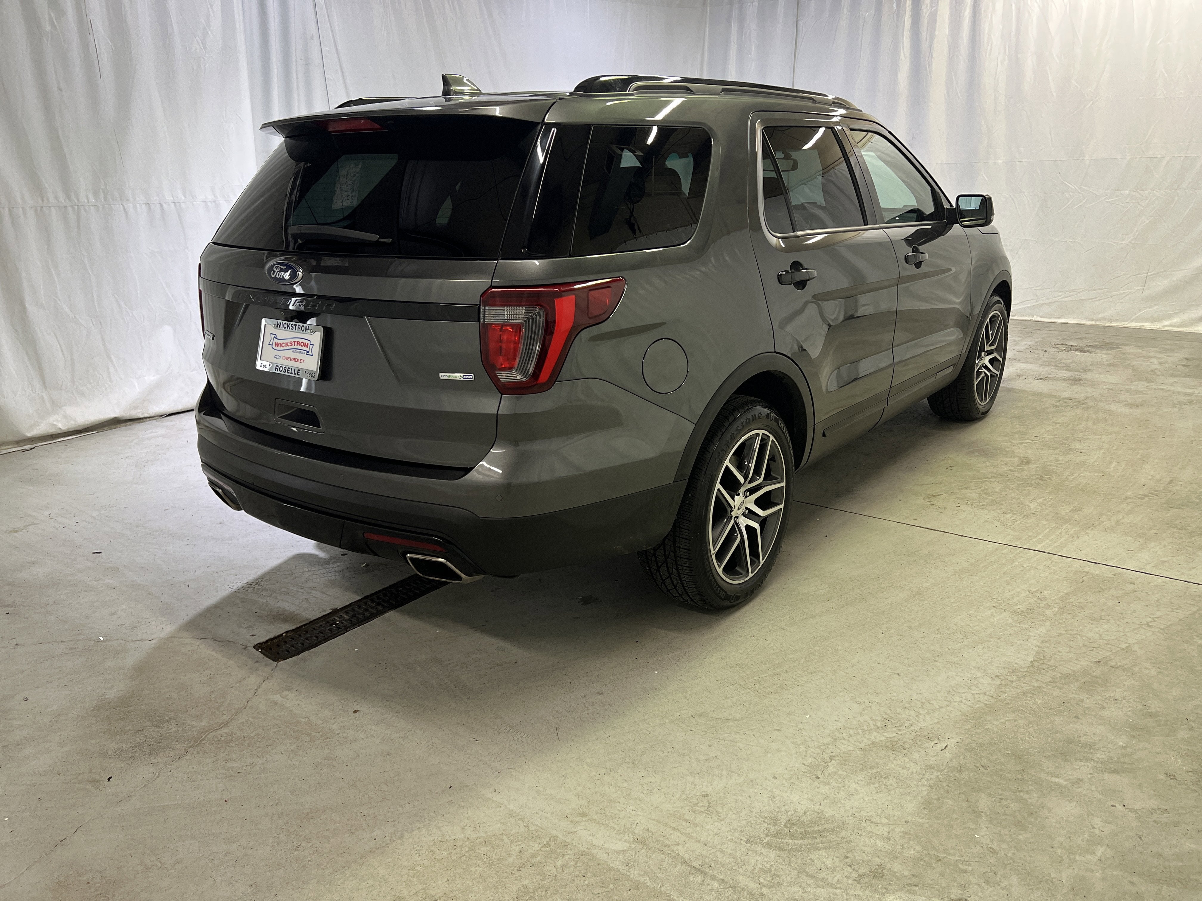 2017 Ford Explorer Sport