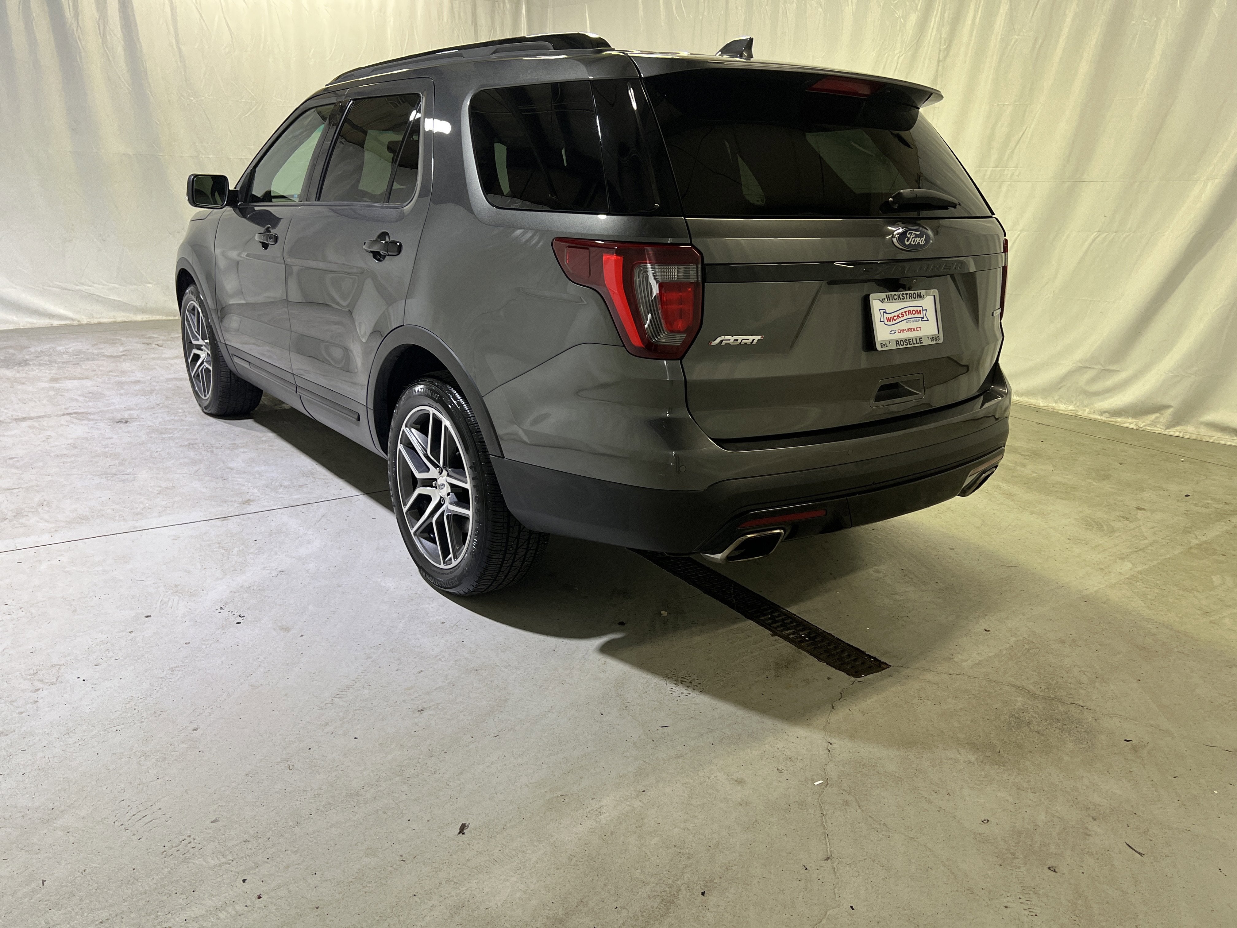 2017 Ford Explorer Sport