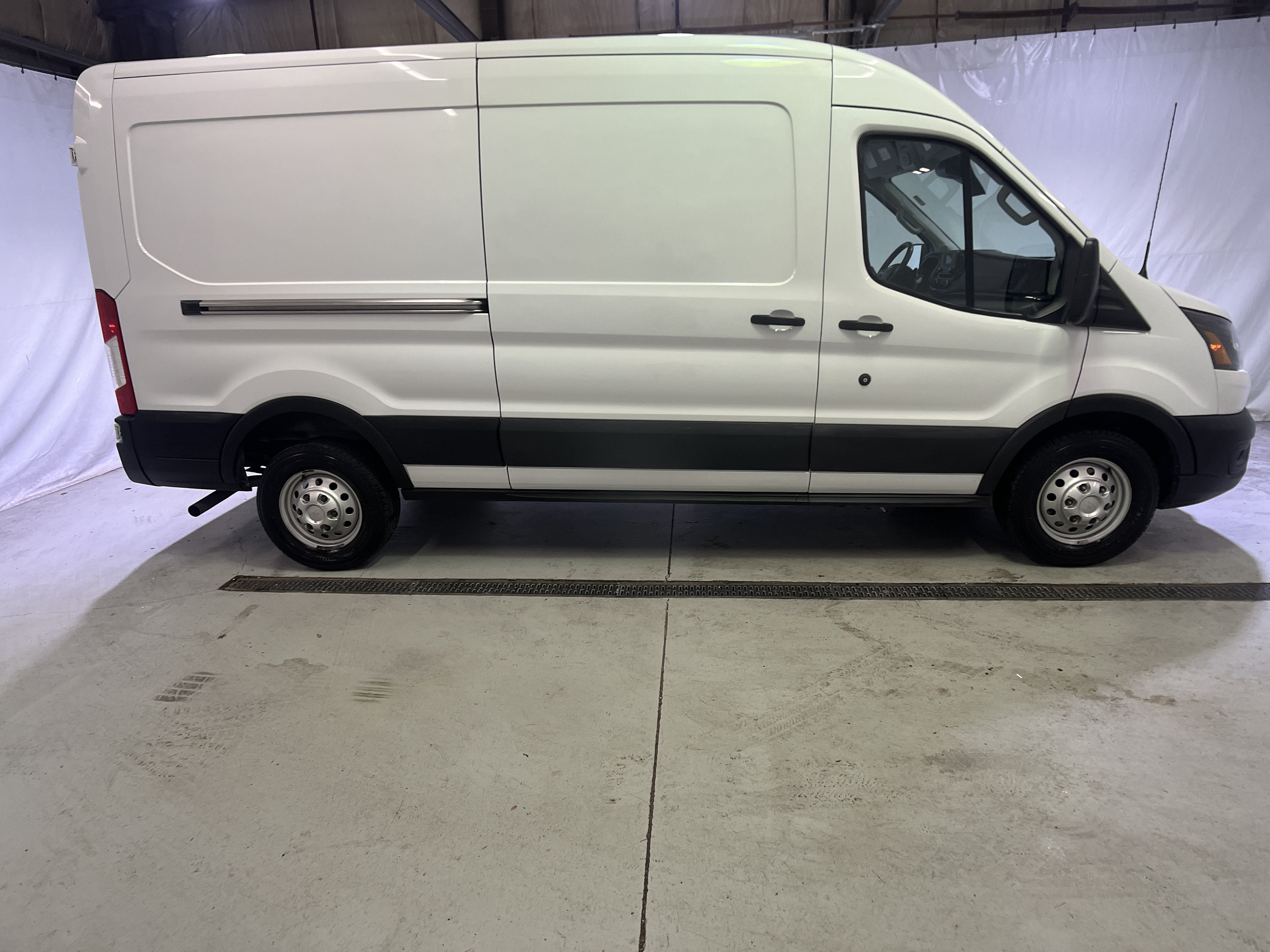 2023 Ford Transit Cargo Van Base