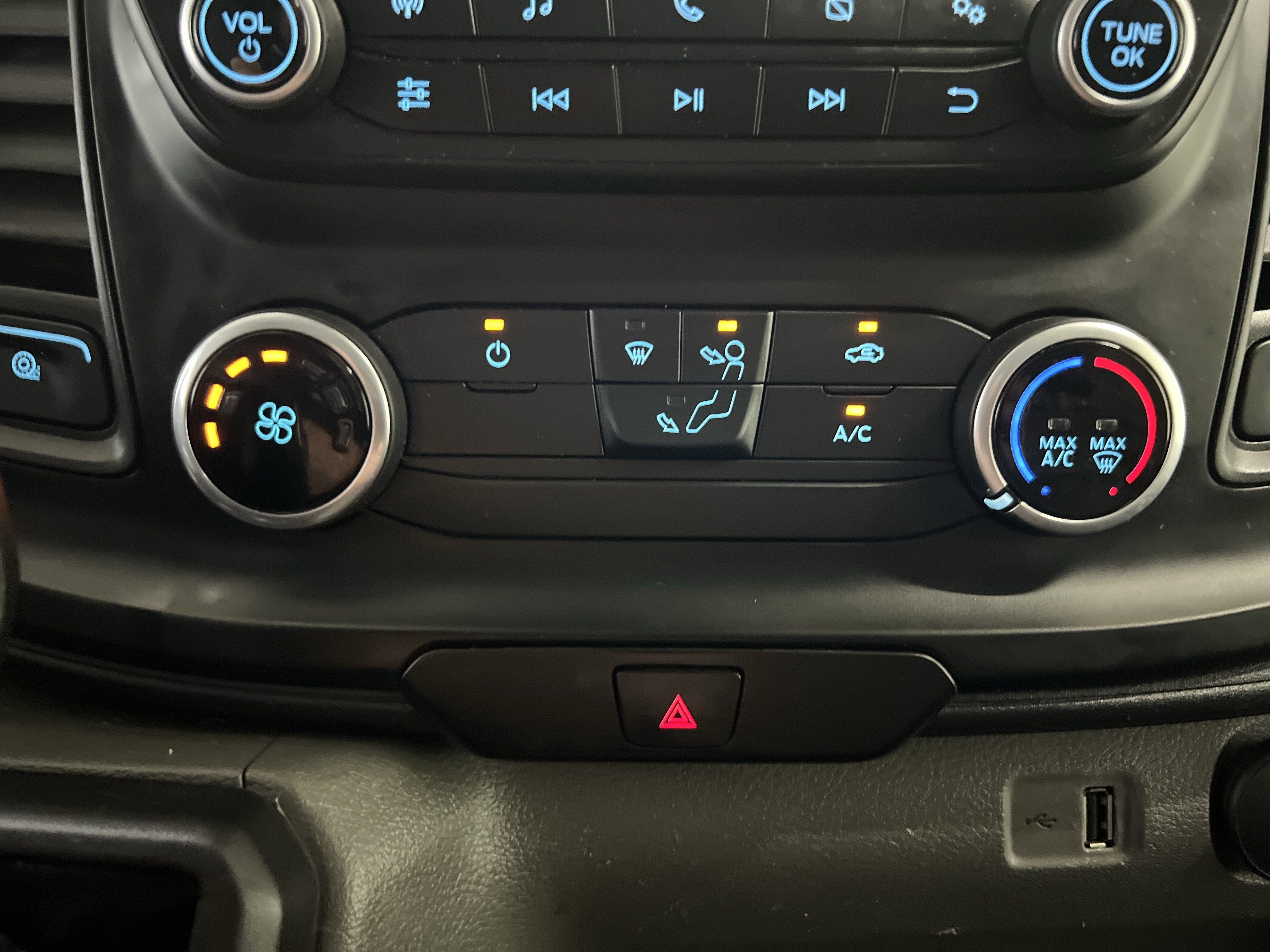 2023 Ford Transit Cargo Van Base
