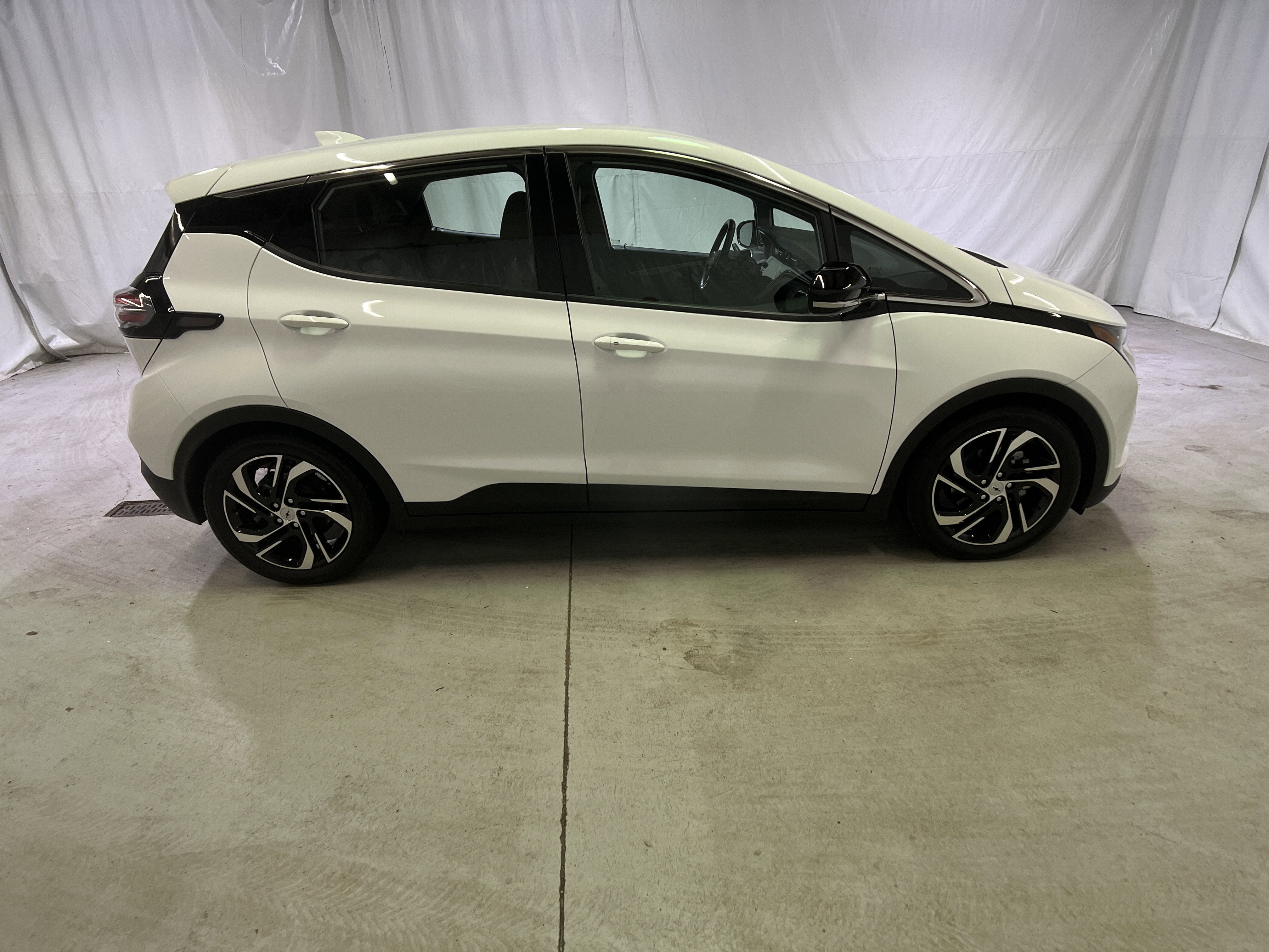 2023 Chevrolet Bolt EV 2LT