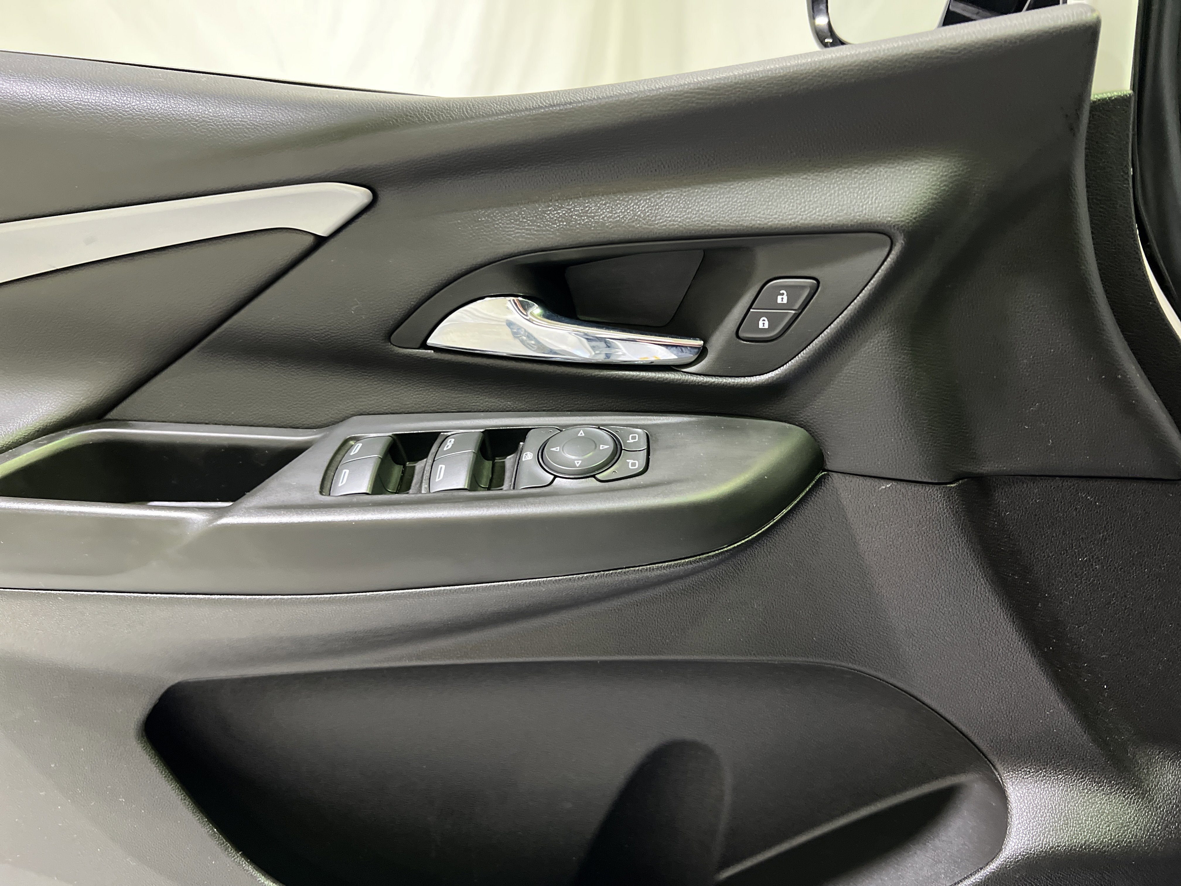 2023 Chevrolet Bolt EV 2LT