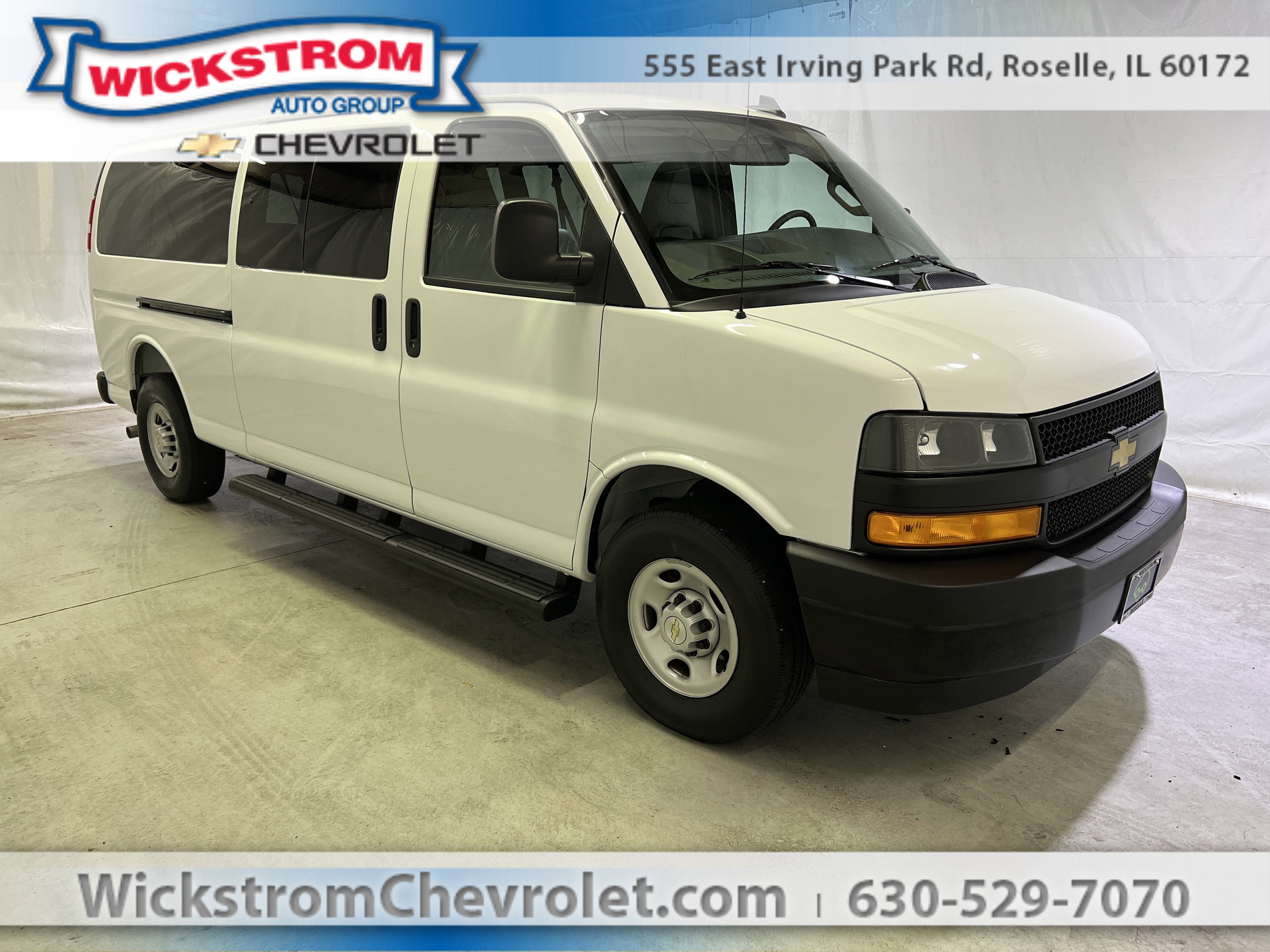 2024 Chevrolet Express Passenger 3500 1LS