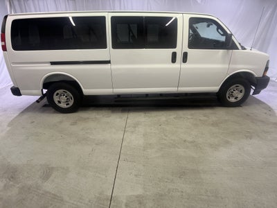 2024 Chevrolet Express Passenger 3500 1LS