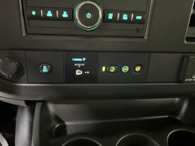 2024 Chevrolet Express Passenger 3500 1LS