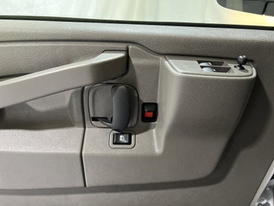 2024 Chevrolet Express Passenger 3500 1LS