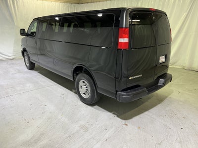 2025 Chevrolet Express Passenger 3500 1LS
