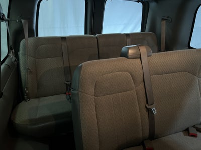 2025 Chevrolet Express Passenger 1LT