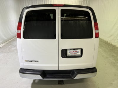 2025 Chevrolet Express Passenger 1LT