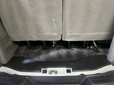2025 Chevrolet Express Passenger 1LT