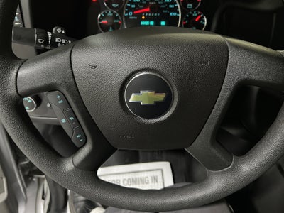 2025 Chevrolet Express Passenger 1LT