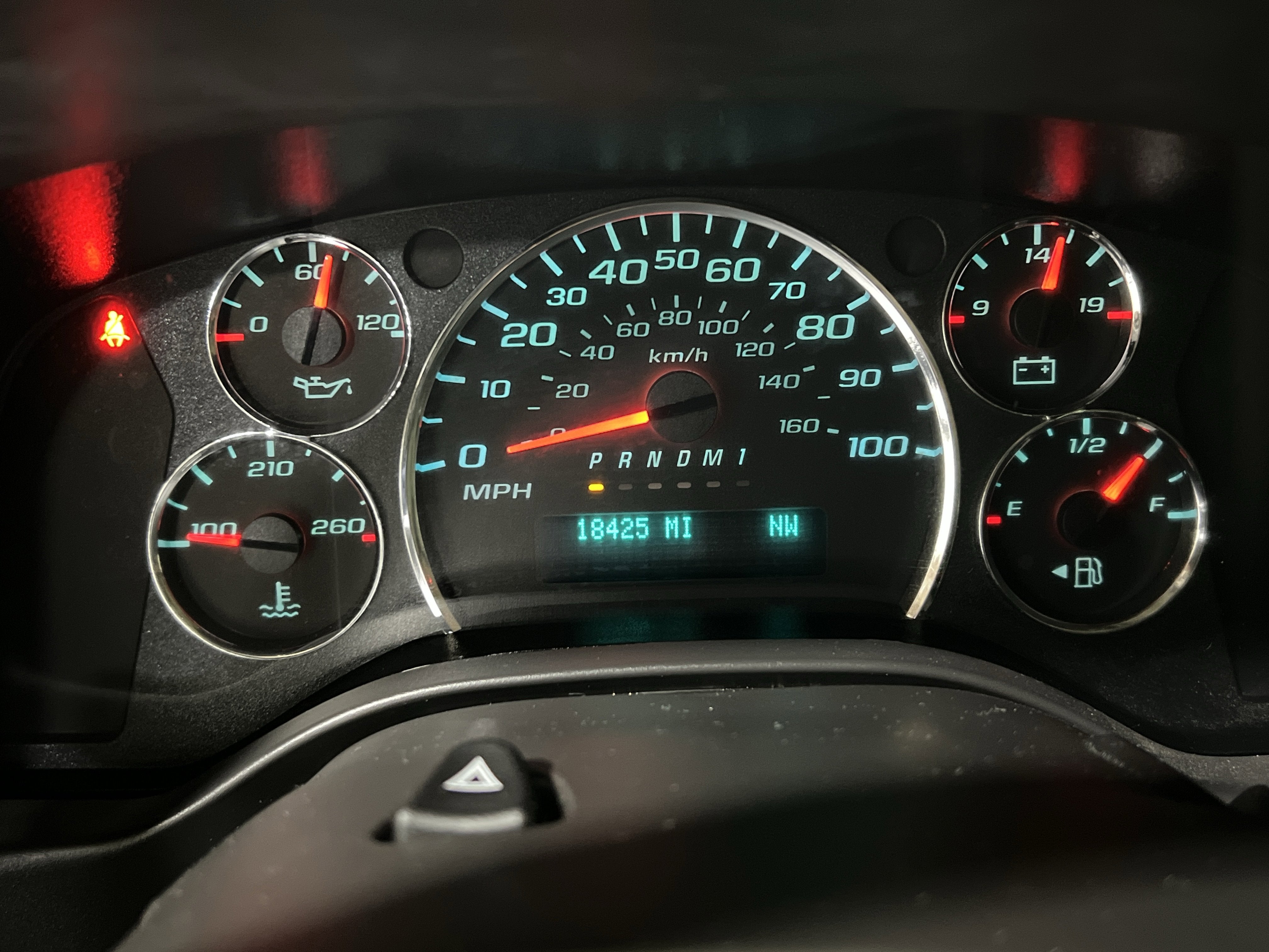 2025 Chevrolet Express Passenger 1LT