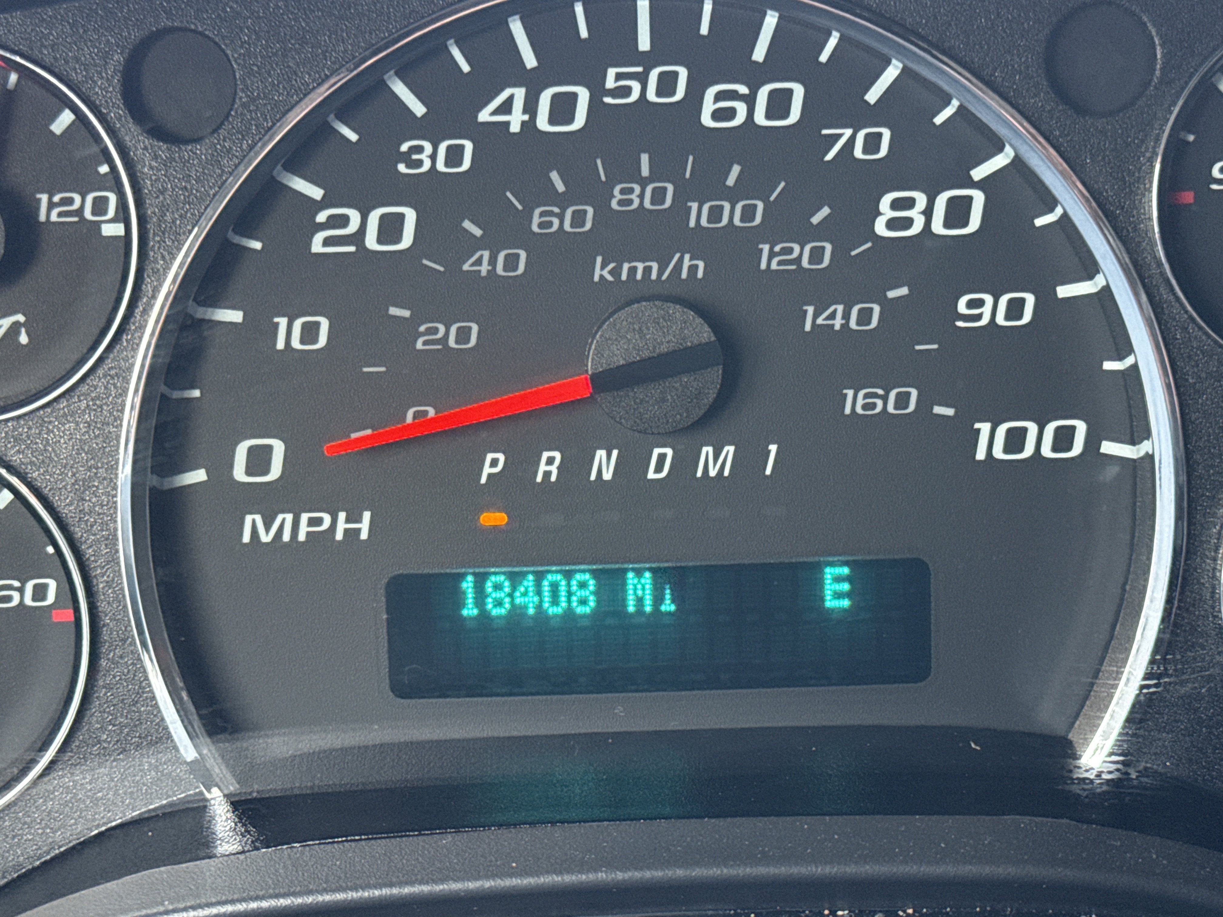 2025 Chevrolet Express Passenger 1LT