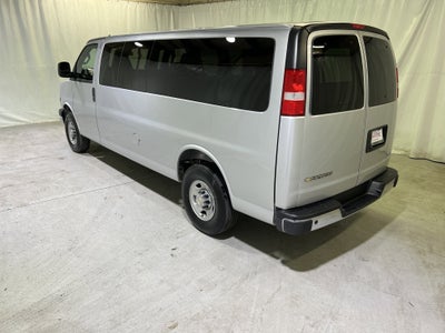 2025 Chevrolet Express Passenger 1LT