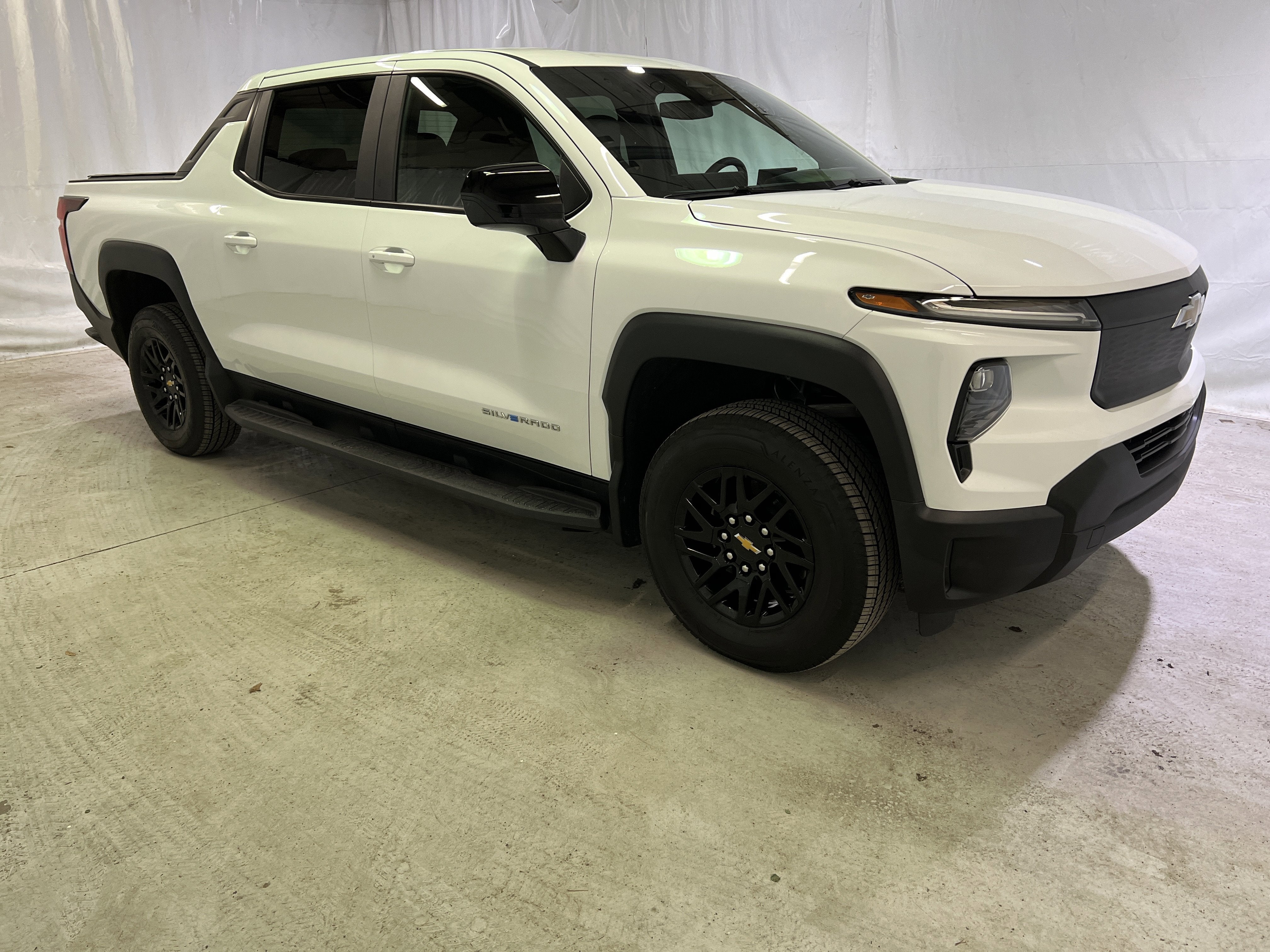 Used 2024 Chevrolet Silverado EV Work Truck with VIN 1GC10VEL2RU210268 for sale in Roselle, IL