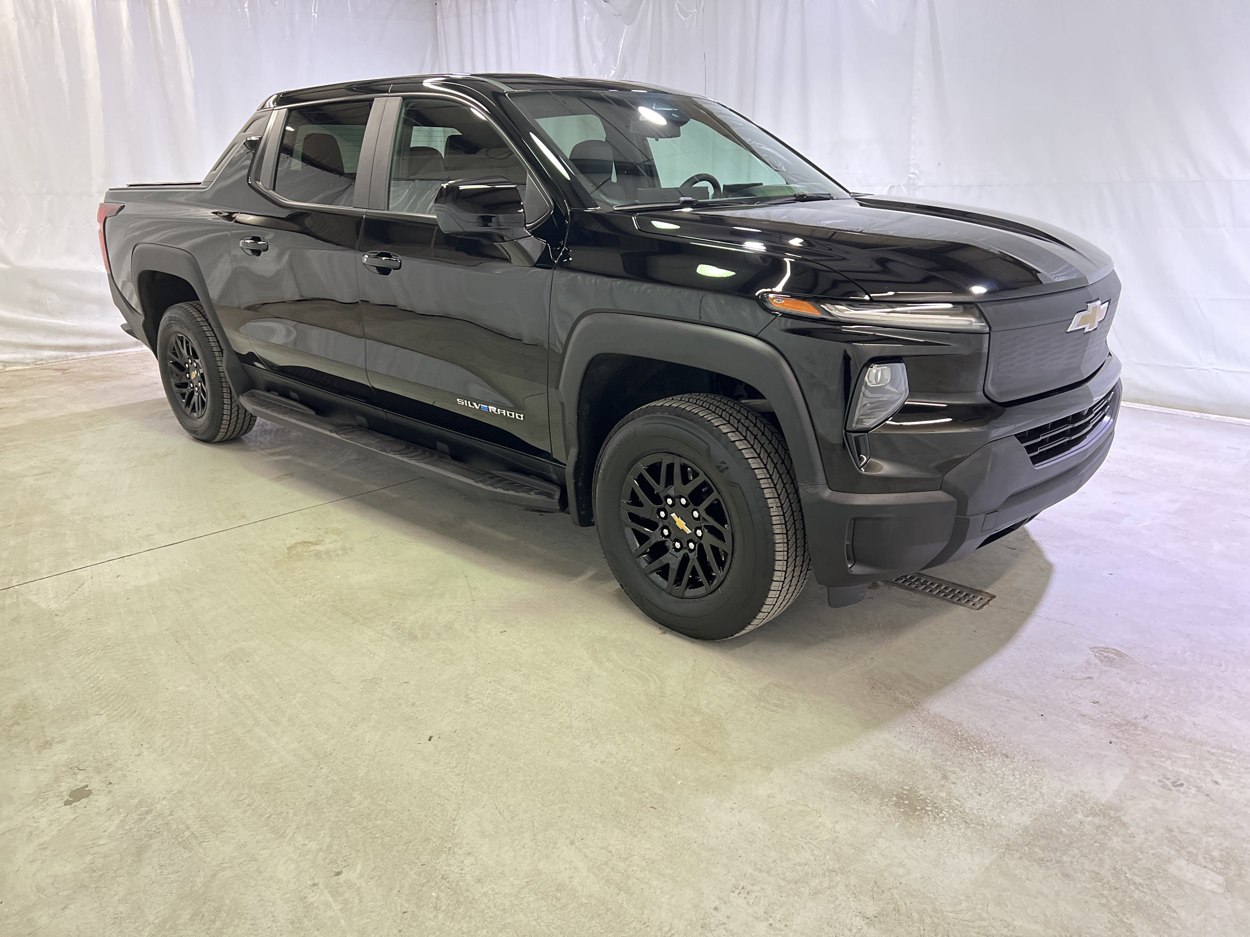 Used 2024 Chevrolet Silverado EV Work Truck with VIN 1GC10VEL5RU210250 for sale in Roselle, IL