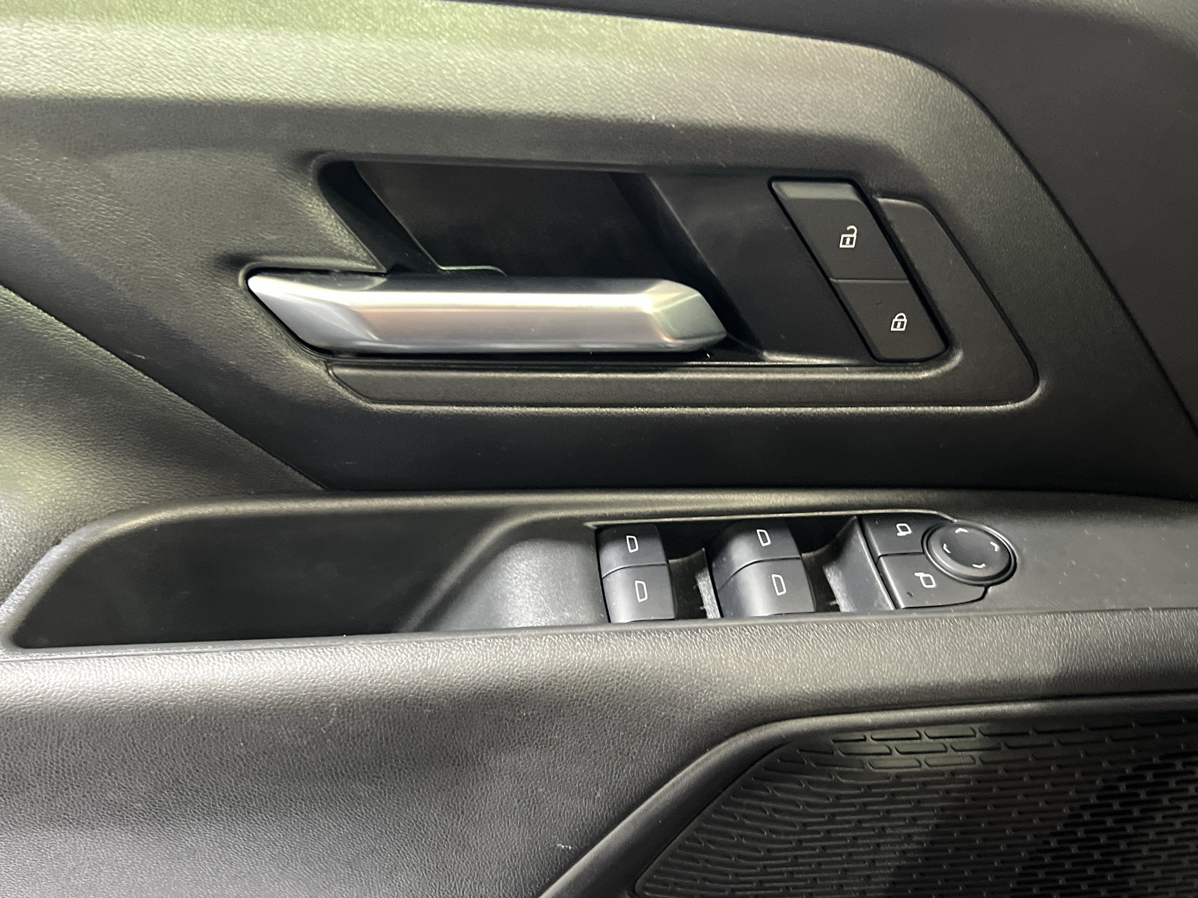 2025 Chevrolet Silverado EV Work Truck