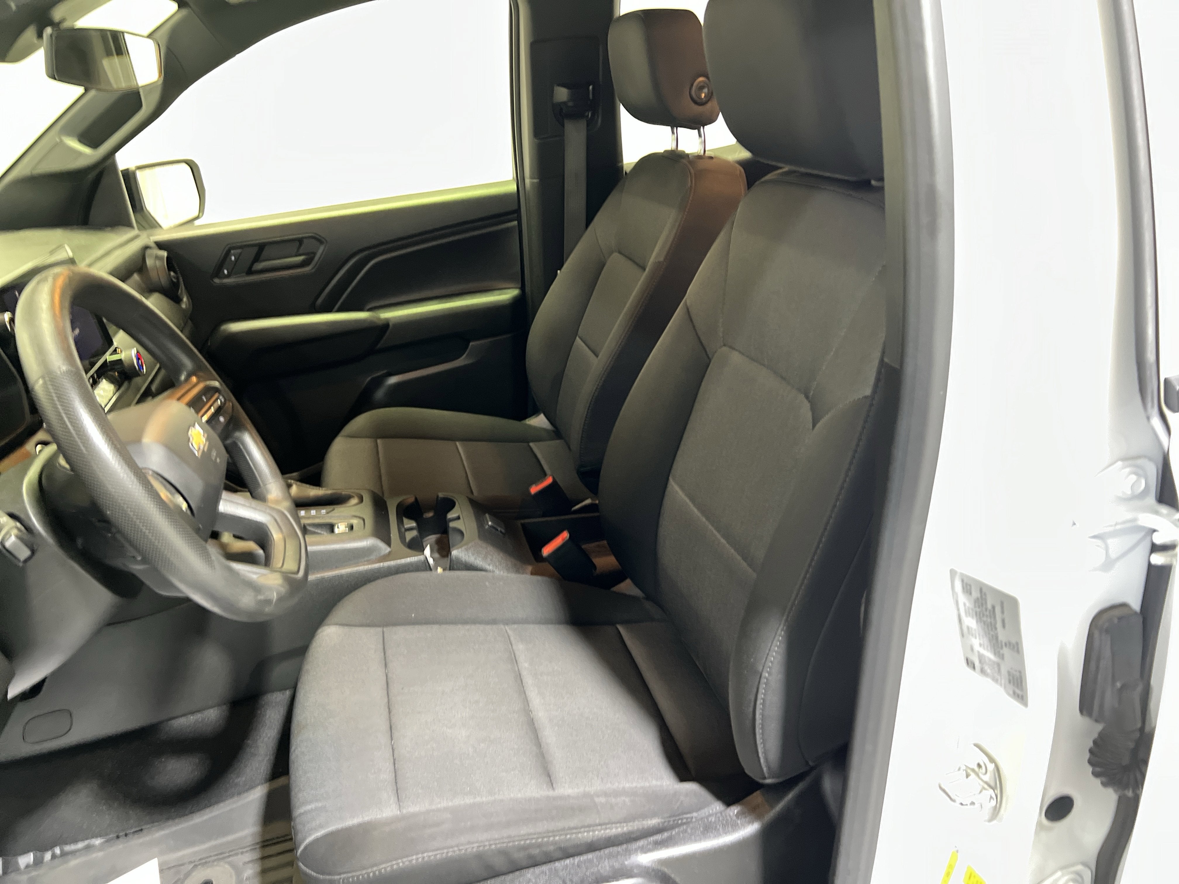 2023 Chevrolet Colorado Work Truck - Photo 17