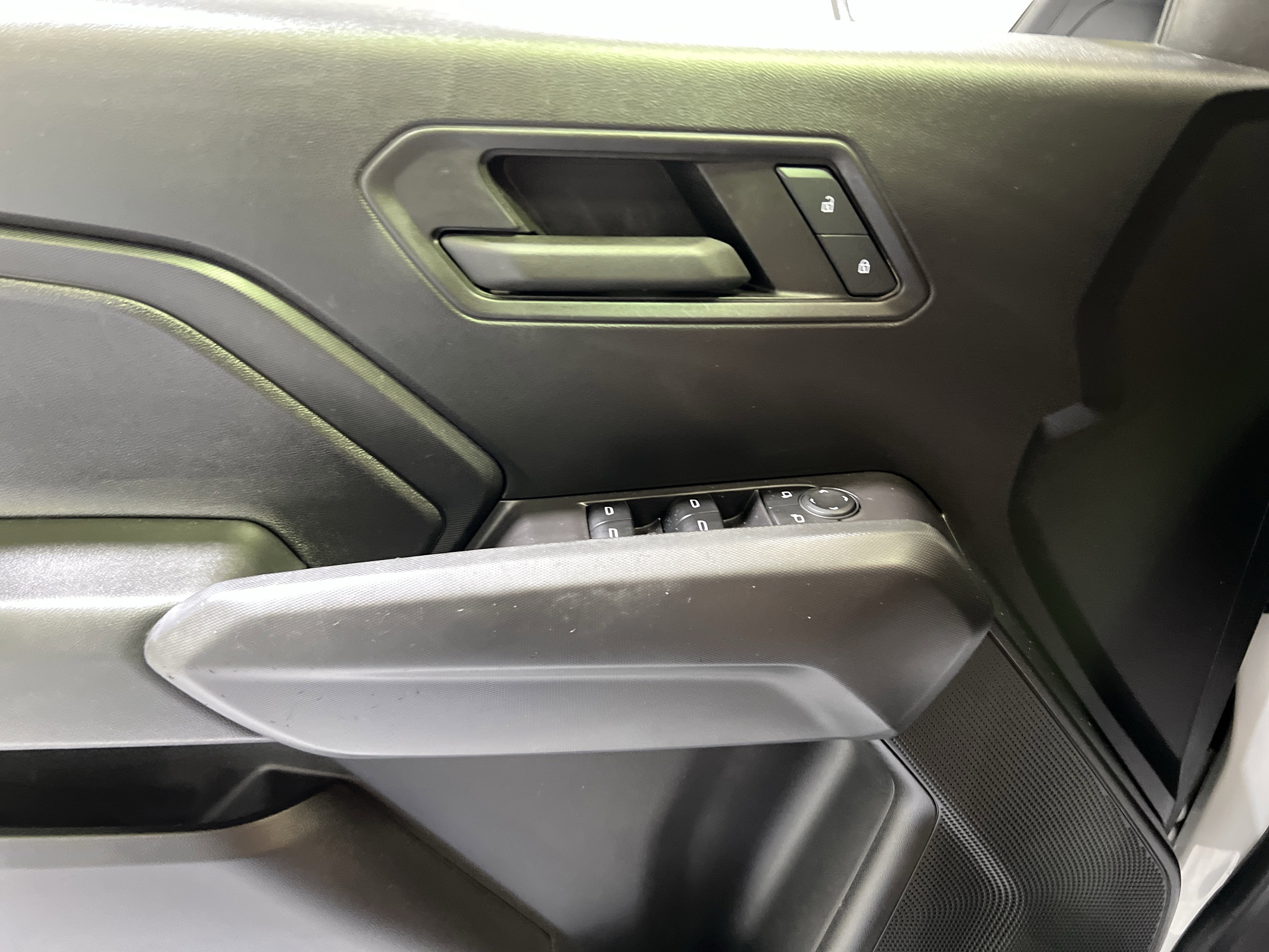2023 Chevrolet Colorado Work Truck - Photo 24