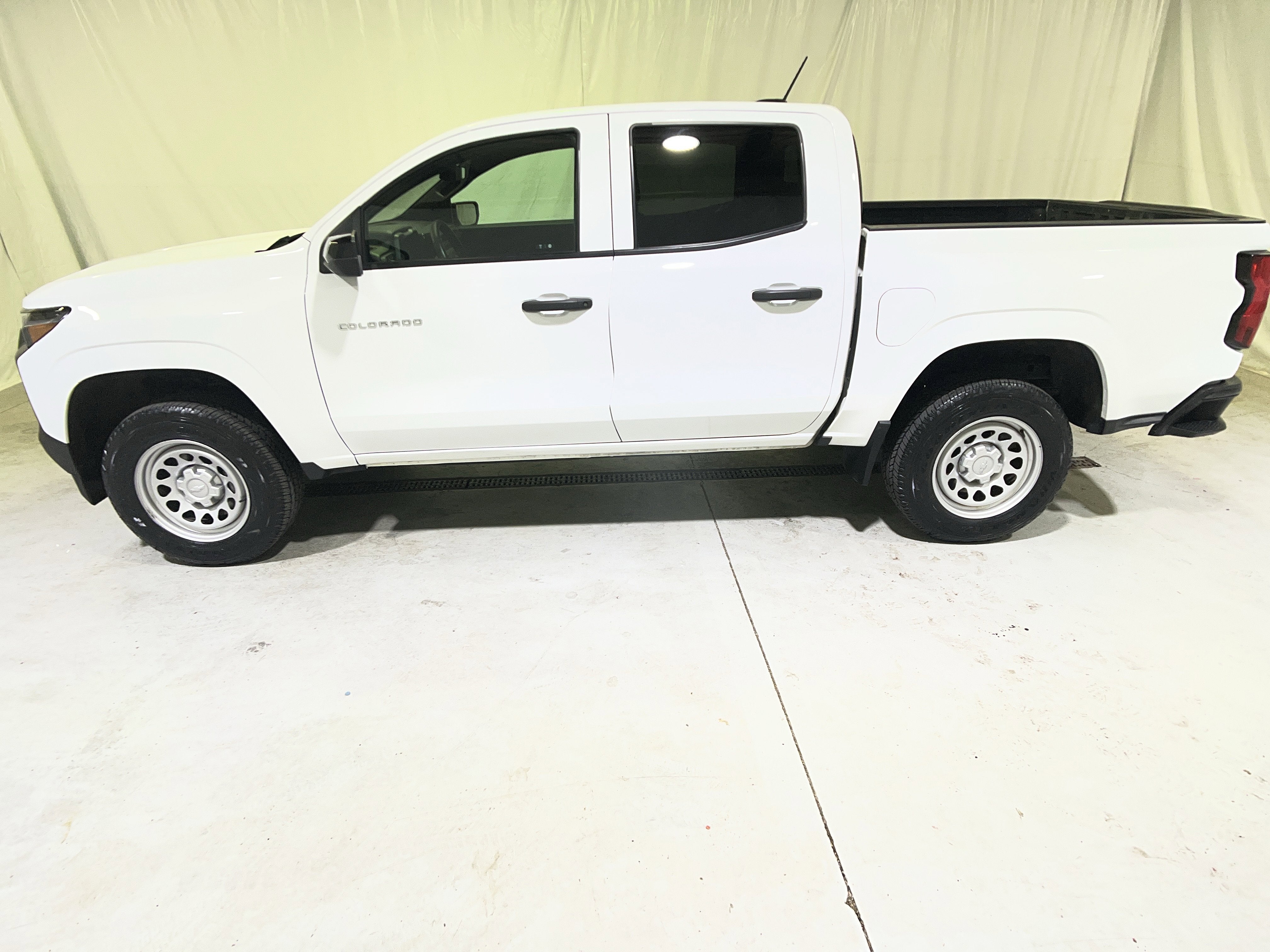2023 Chevrolet Colorado Work Truck - Photo 7