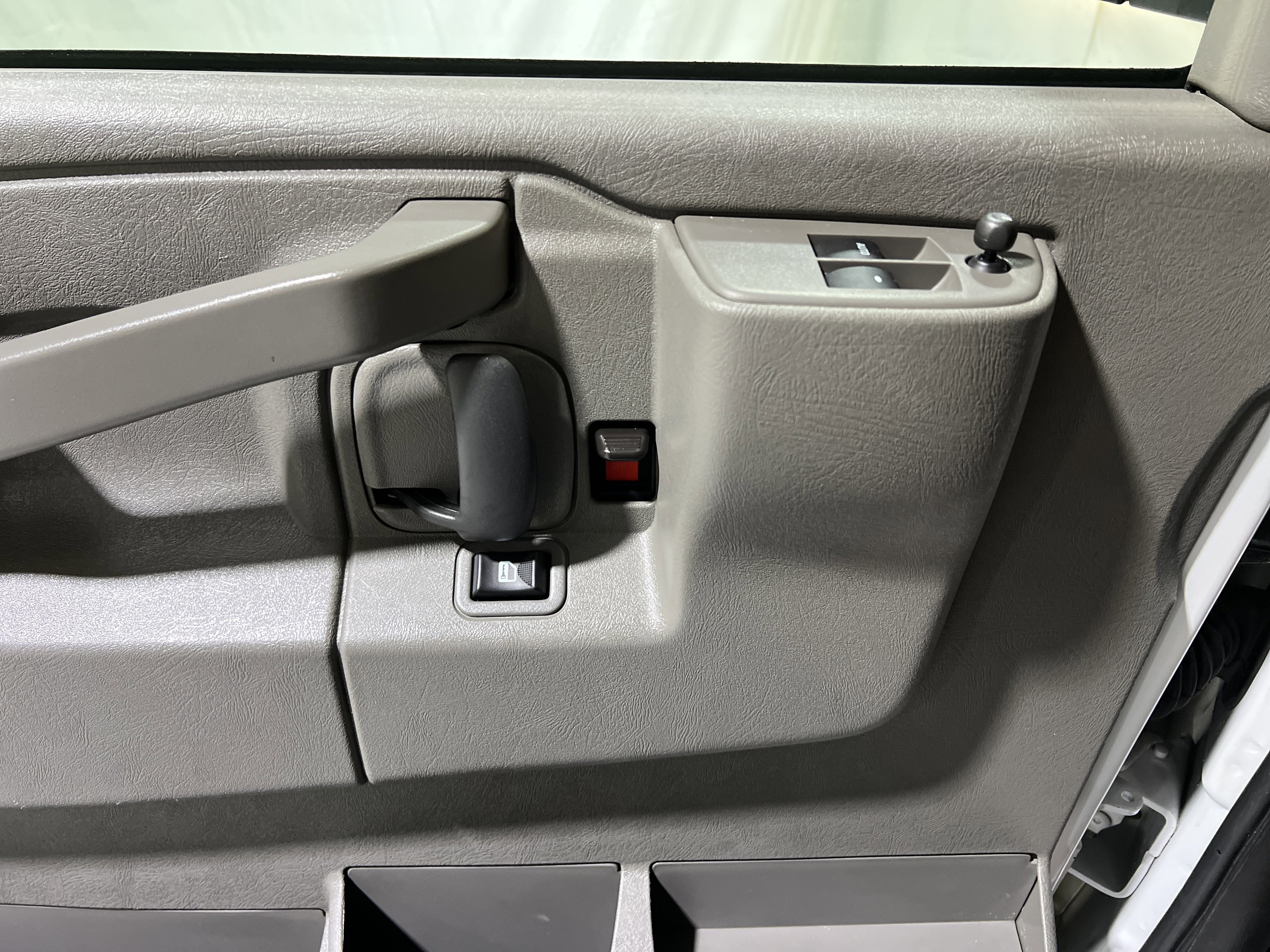 2023 Chevrolet Express Cargo 3500 WT