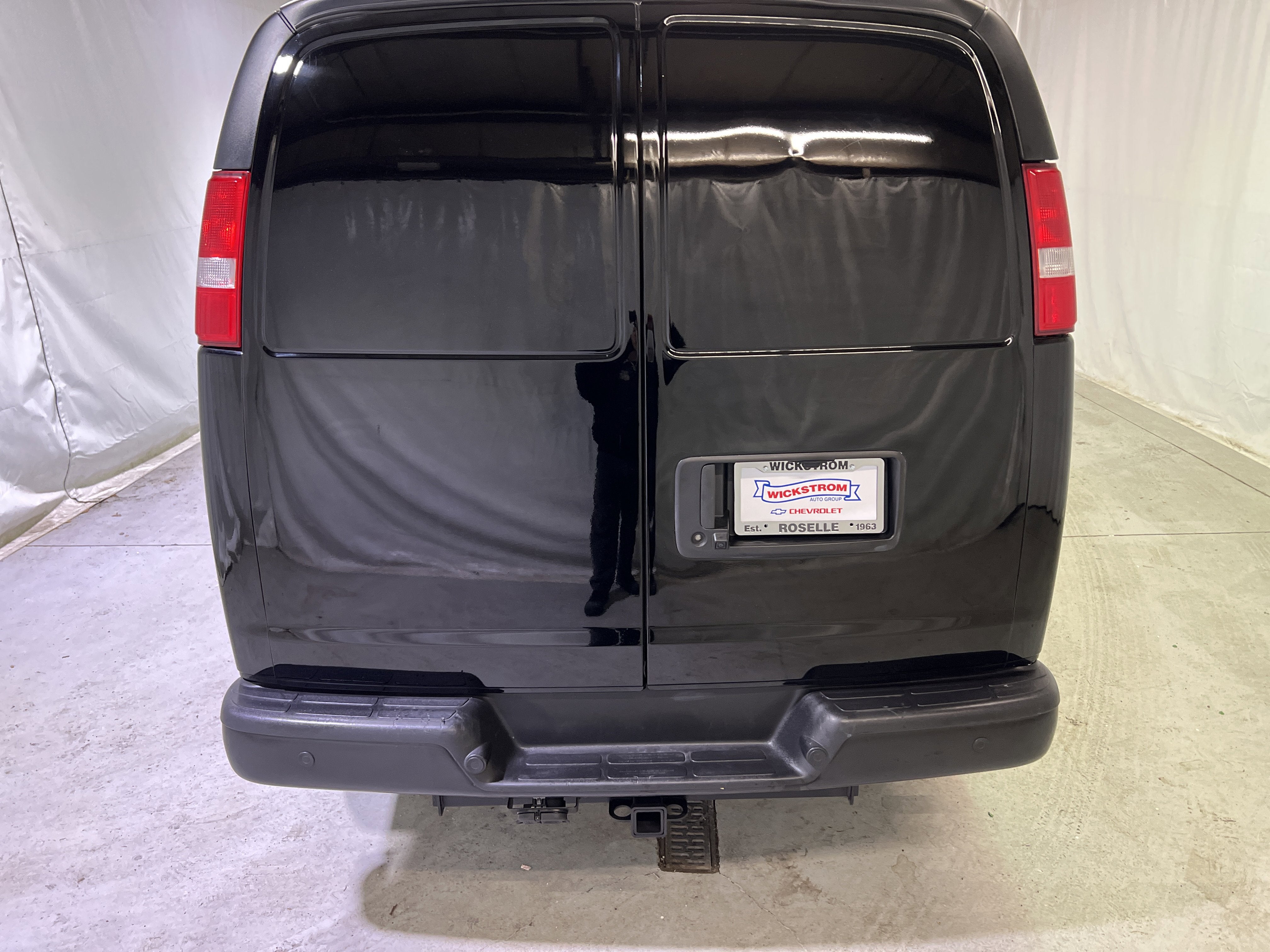 2023 Chevrolet Express Cargo 3500 WT