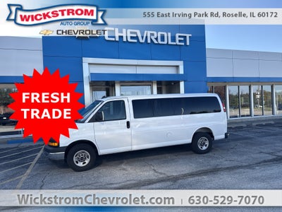 2025 GMC Savana Passenger LT