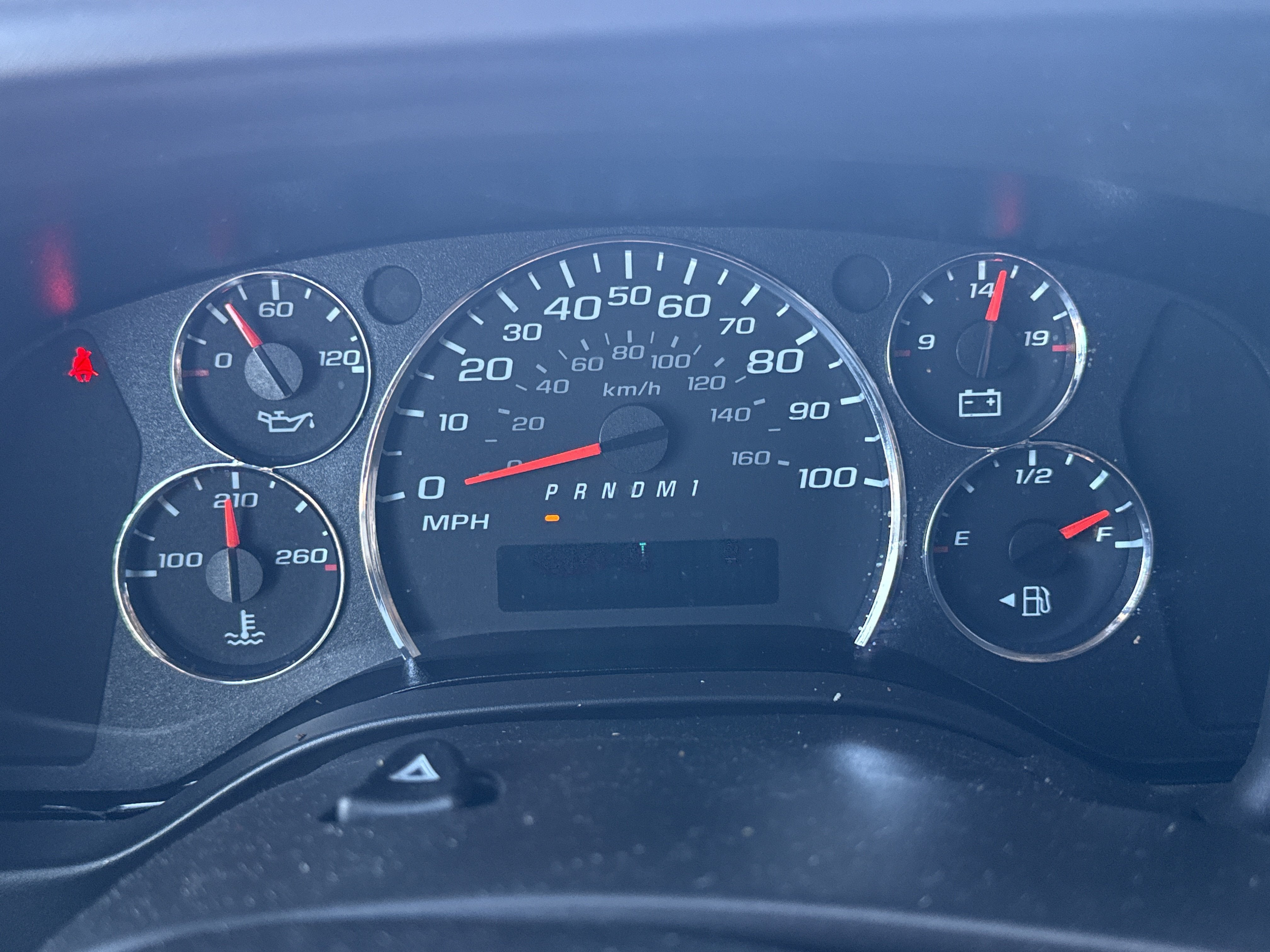 2025 GMC Savana Passenger LT