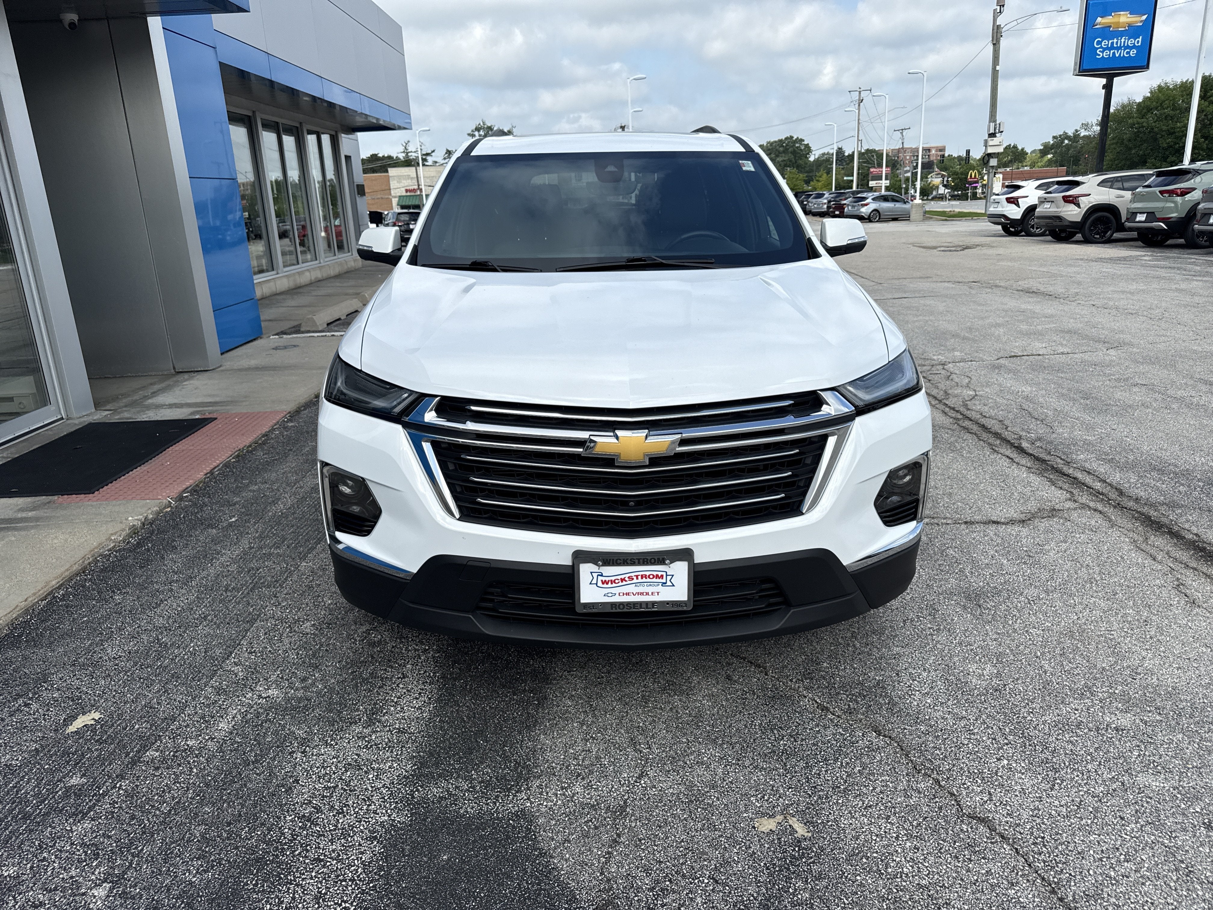 2023 Chevrolet Traverse LT Leather
