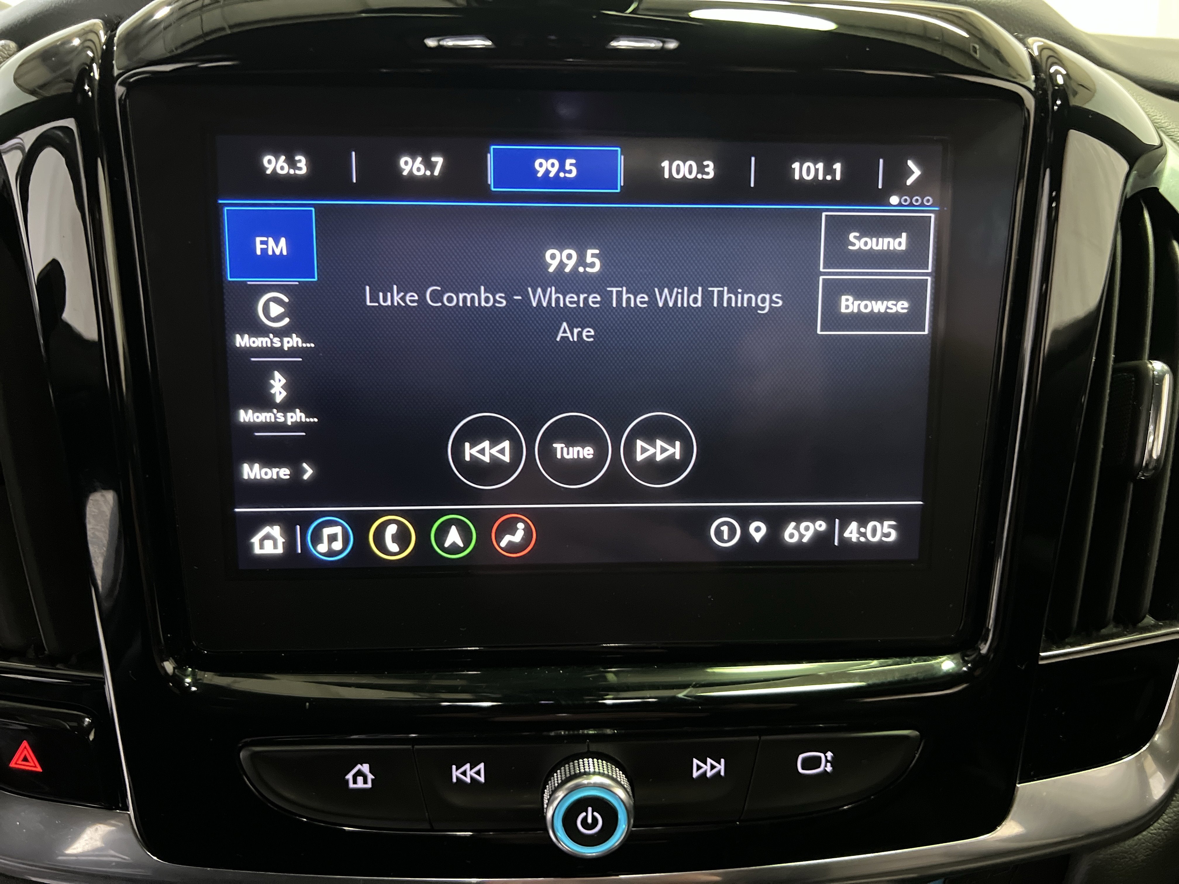 2023 Chevrolet Traverse Premier