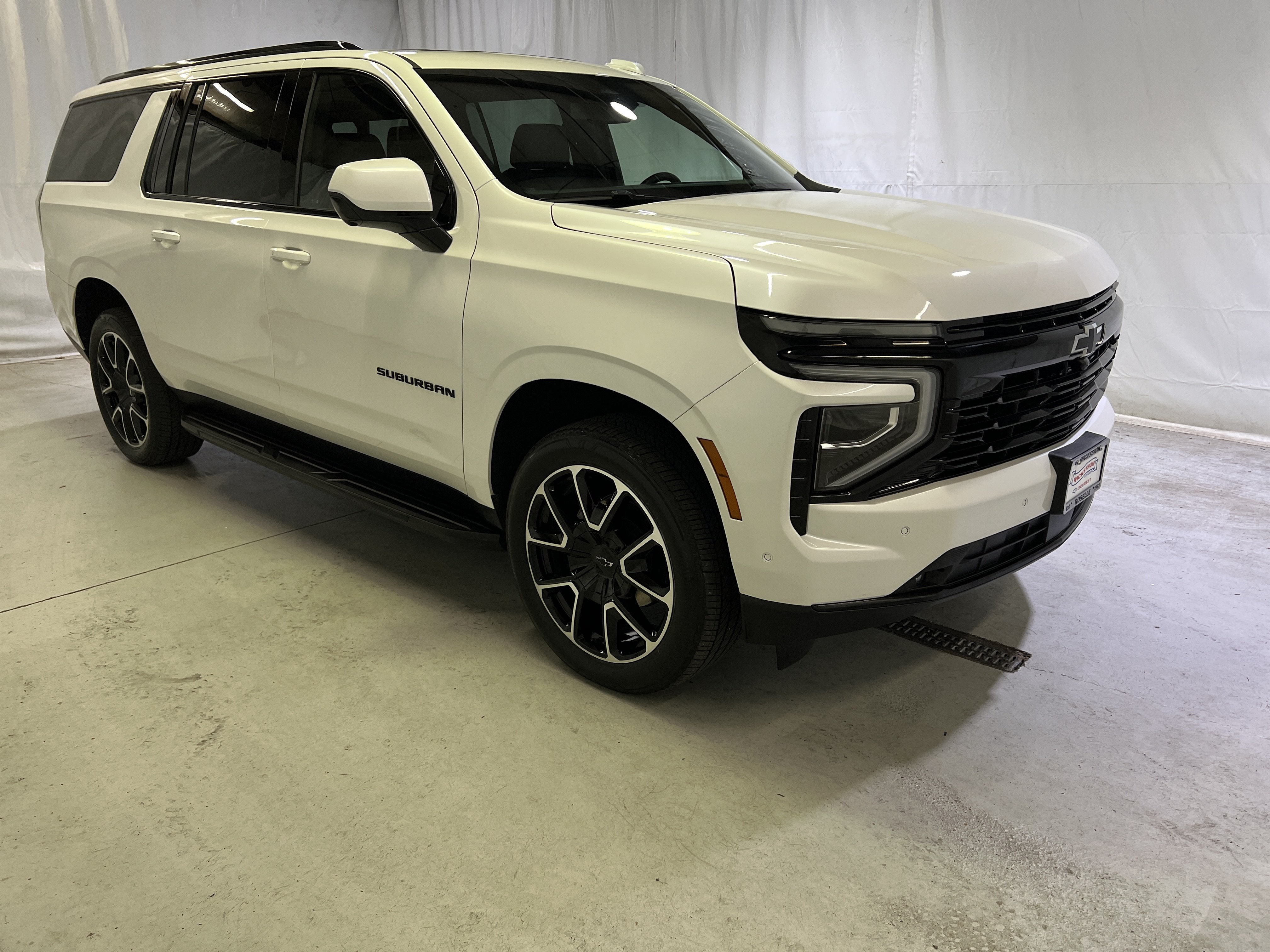 2025 Chevrolet Suburban RST
