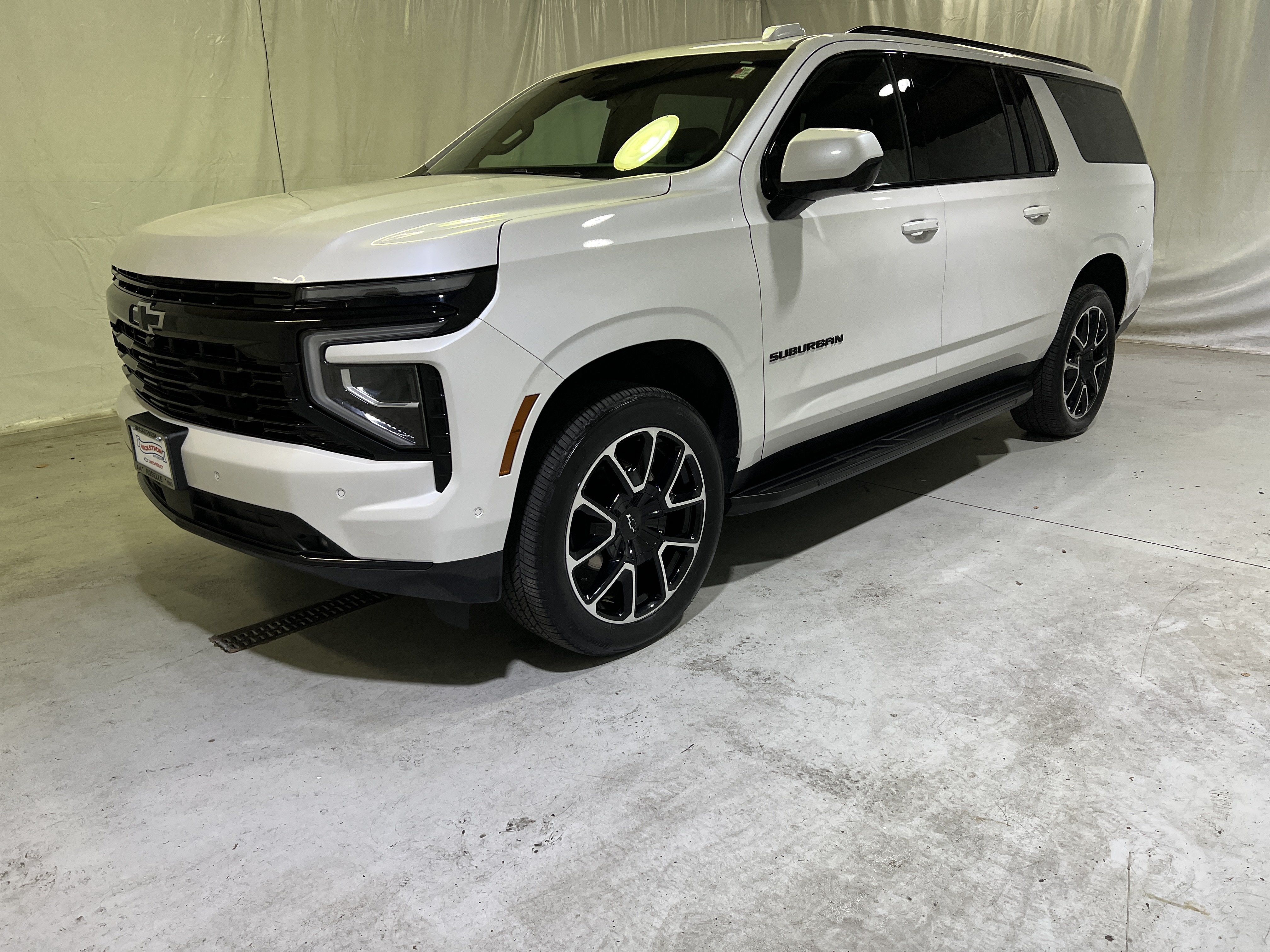 2025 Chevrolet Suburban RST