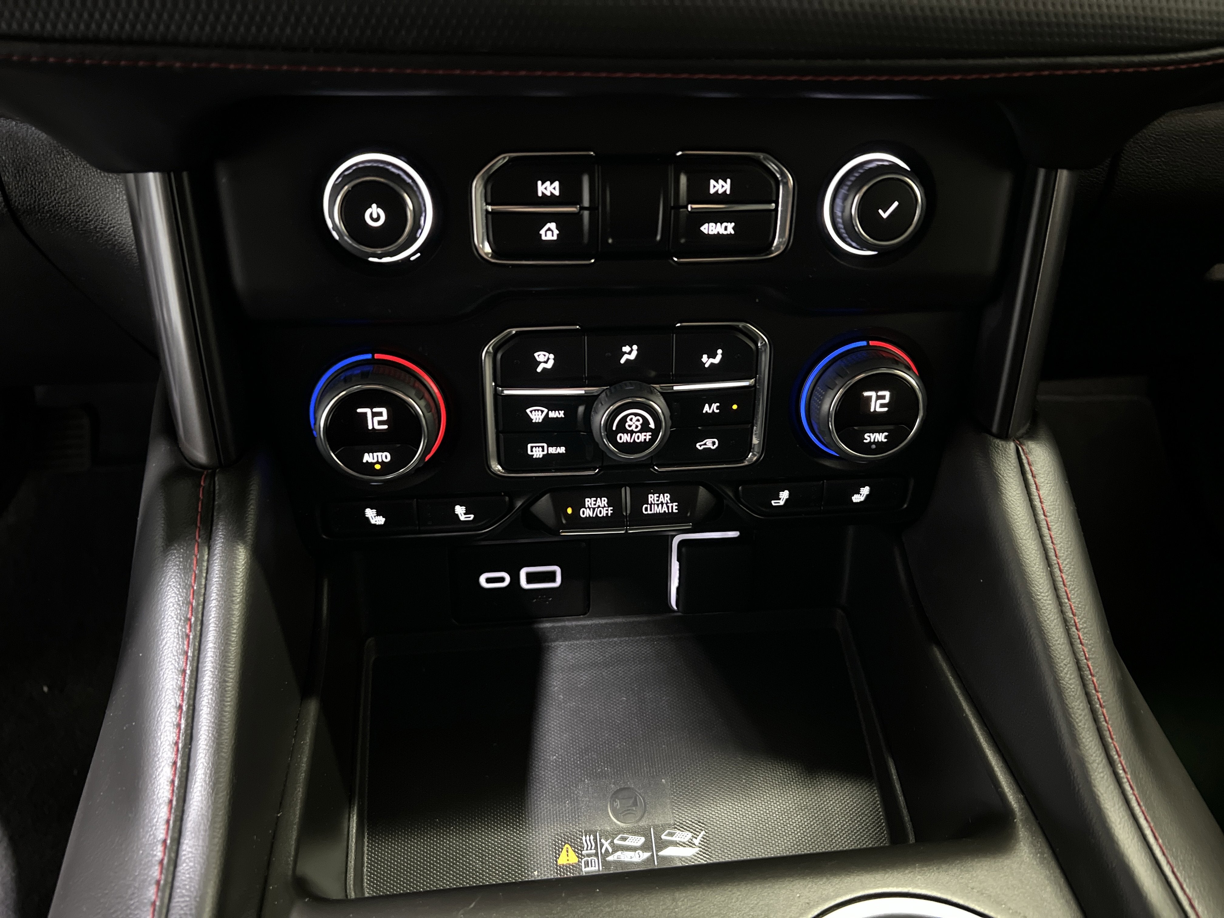 2023 Chevrolet Suburban RST