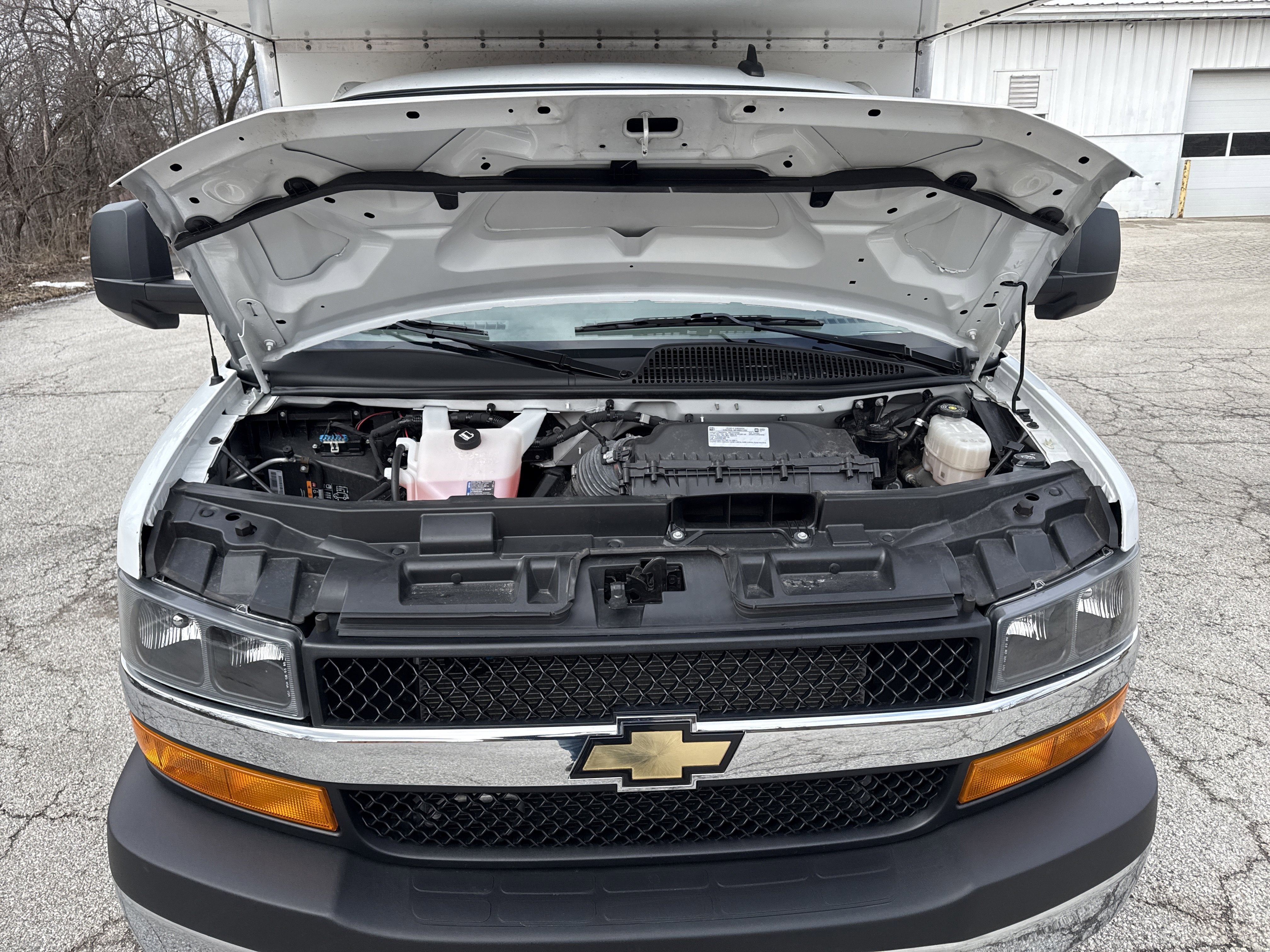 2023 Chevrolet Express Cutaway 3500 Work Van