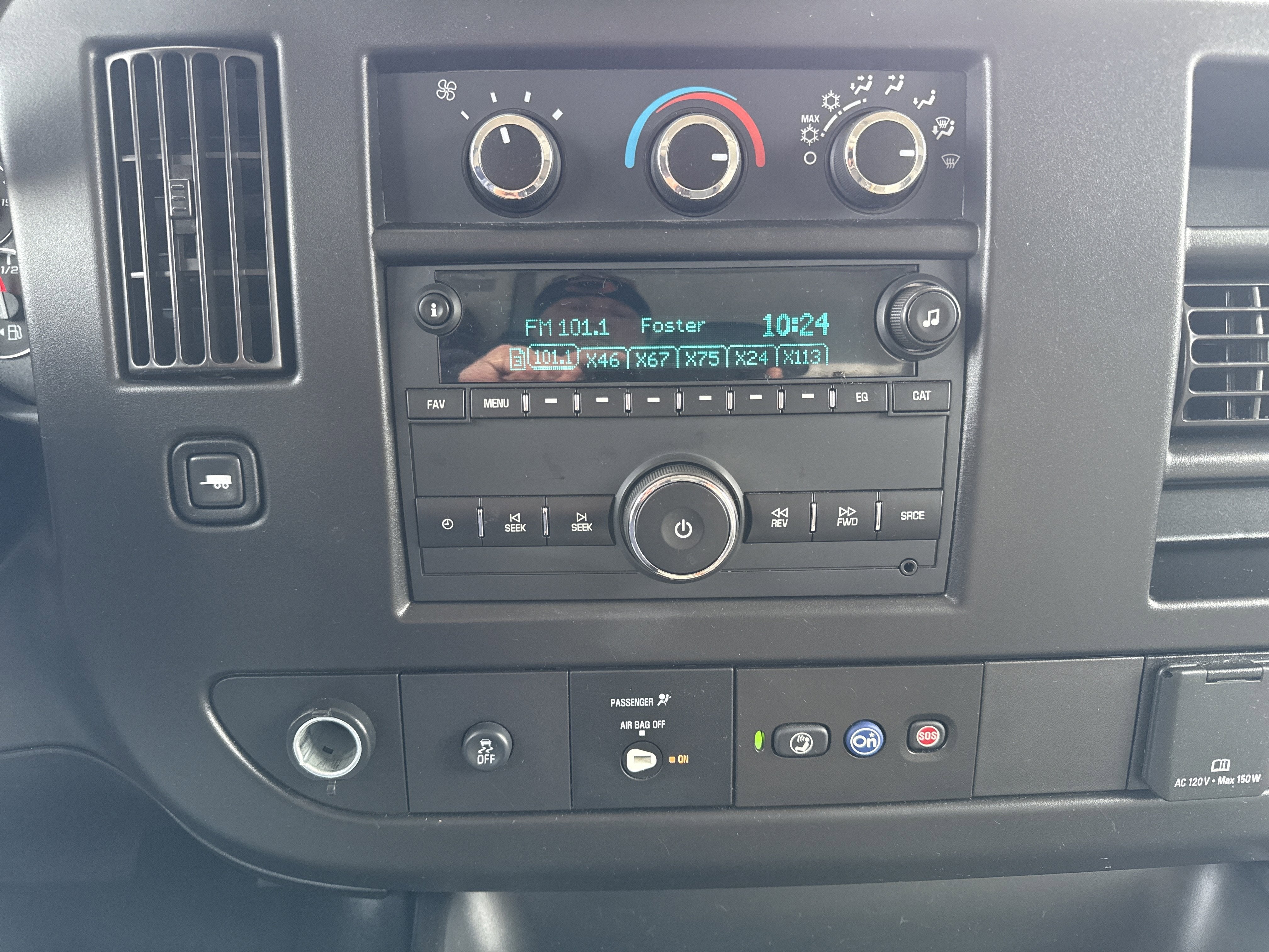 2023 Chevrolet Express Cutaway 3500 Work Van