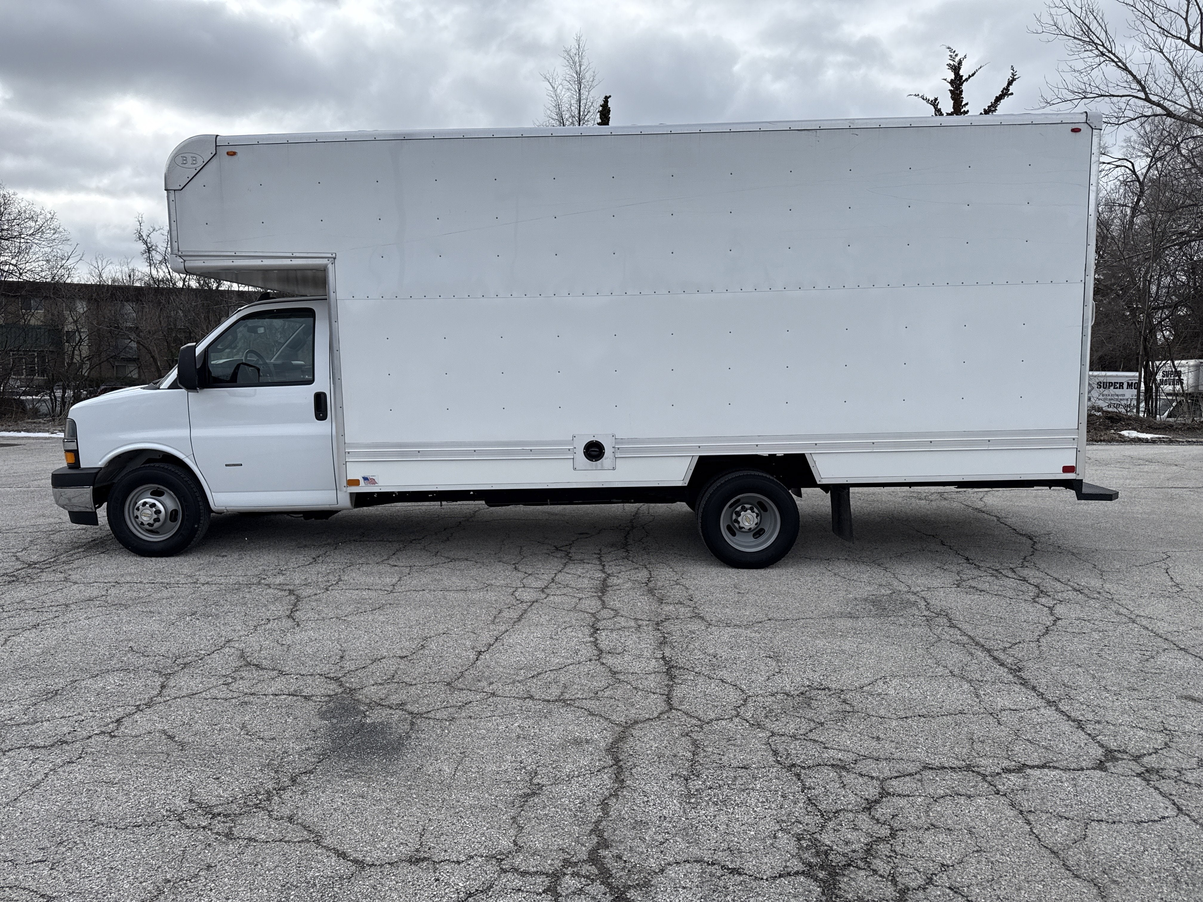 2023 Chevrolet Express Cutaway 3500 Work Van