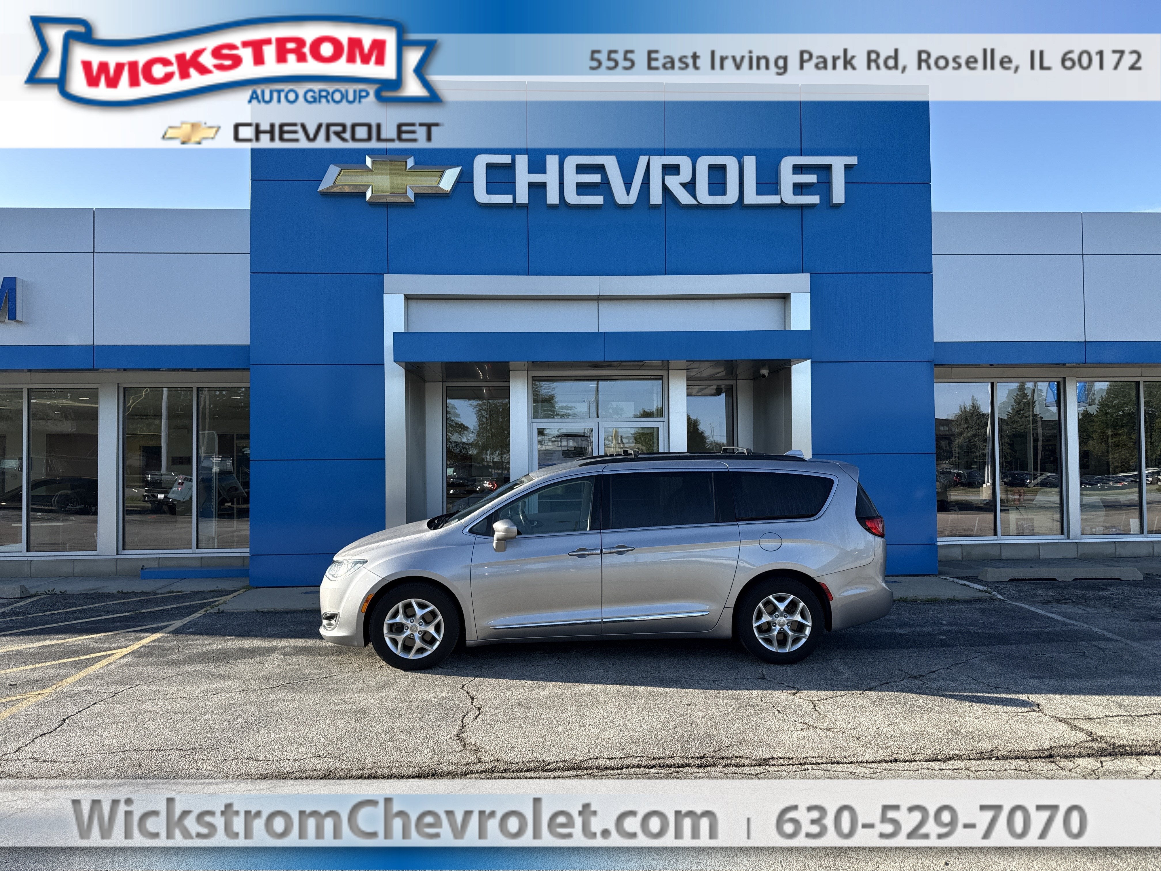 2017 Chrysler Pacifica Touring-L