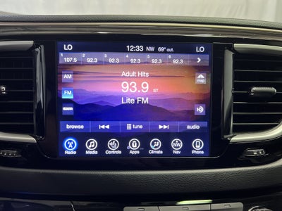 2017 Chrysler Pacifica Touring-L