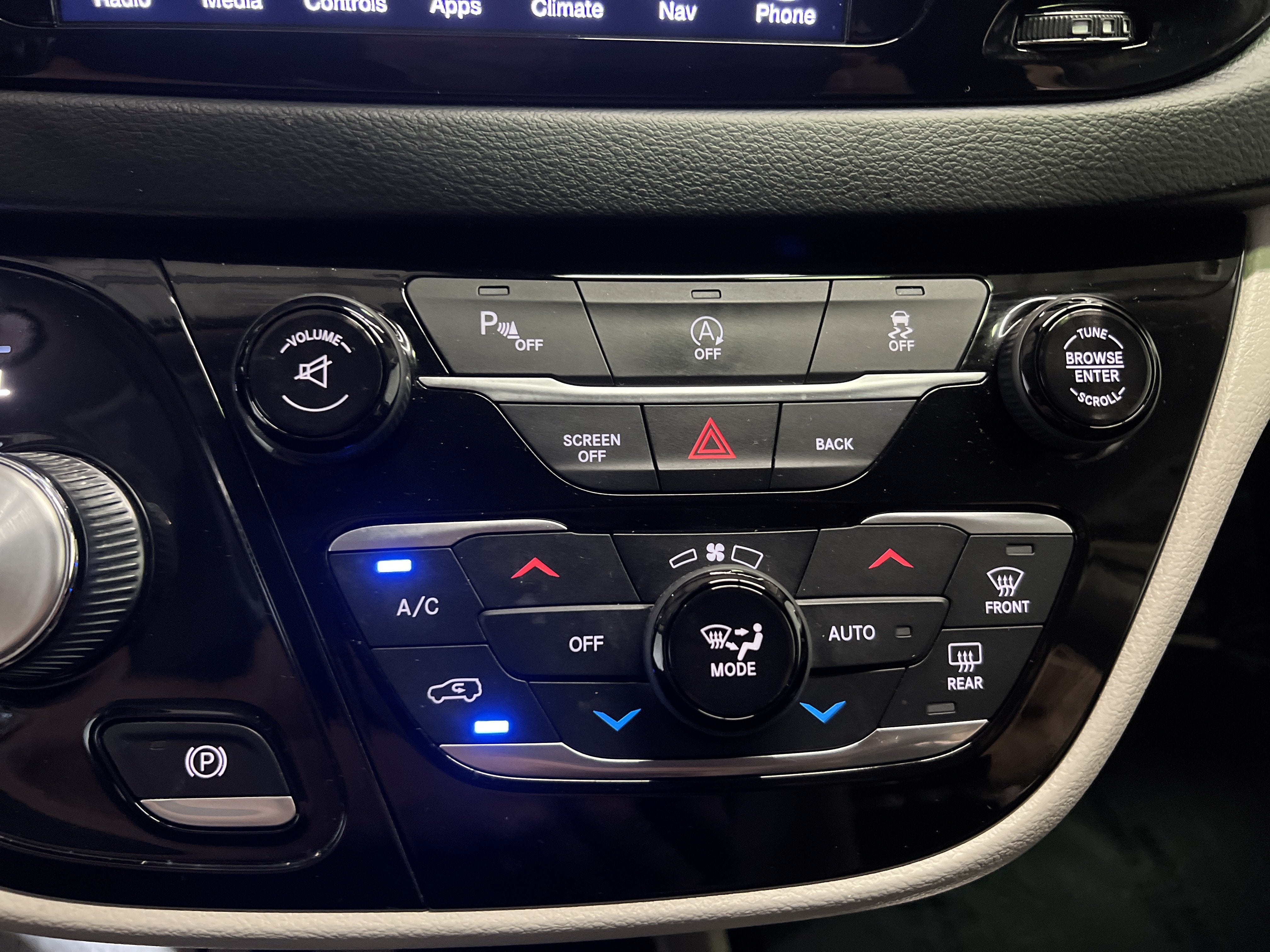2017 Chrysler Pacifica Touring-L