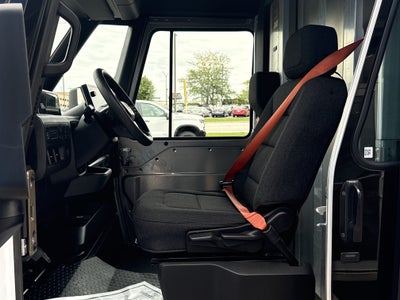 2024 BrightDrop Zevo 600 EJY