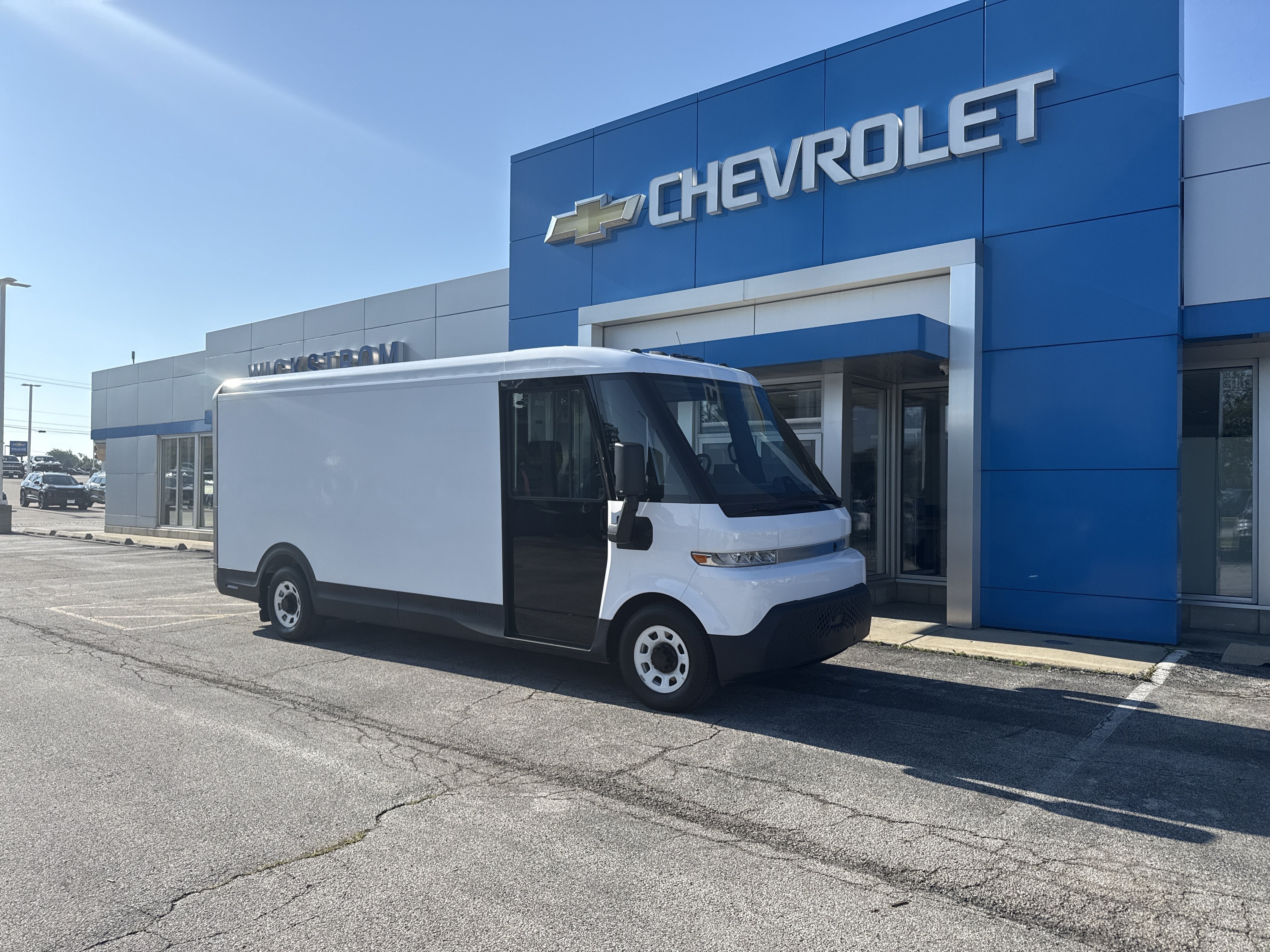 2024 BrightDrop Zevo 600 EJY