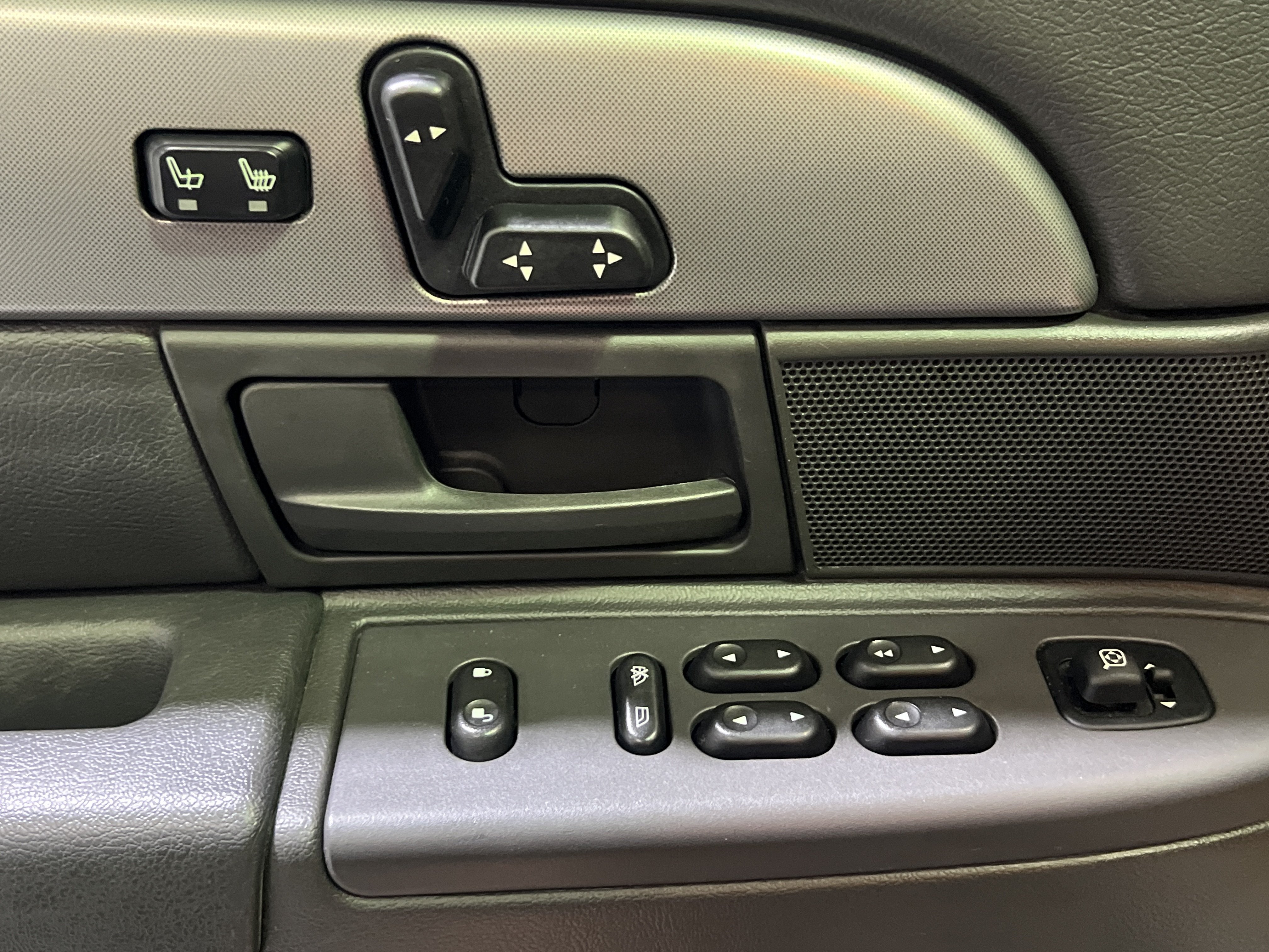 2004 Mercury Marauder Base