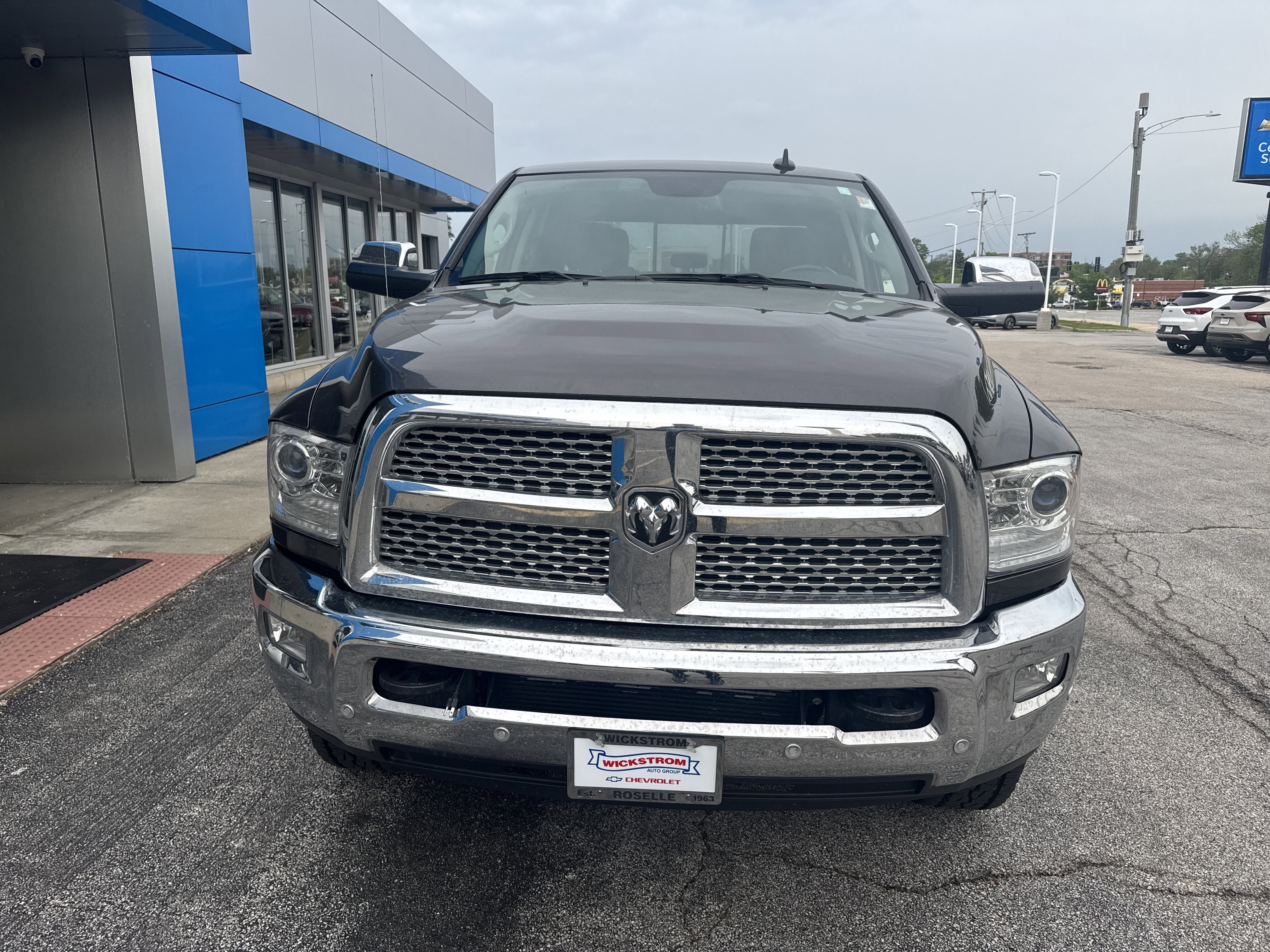 2017 RAM 2500 Laramie Crew Cab 4x4 6'4" Box
