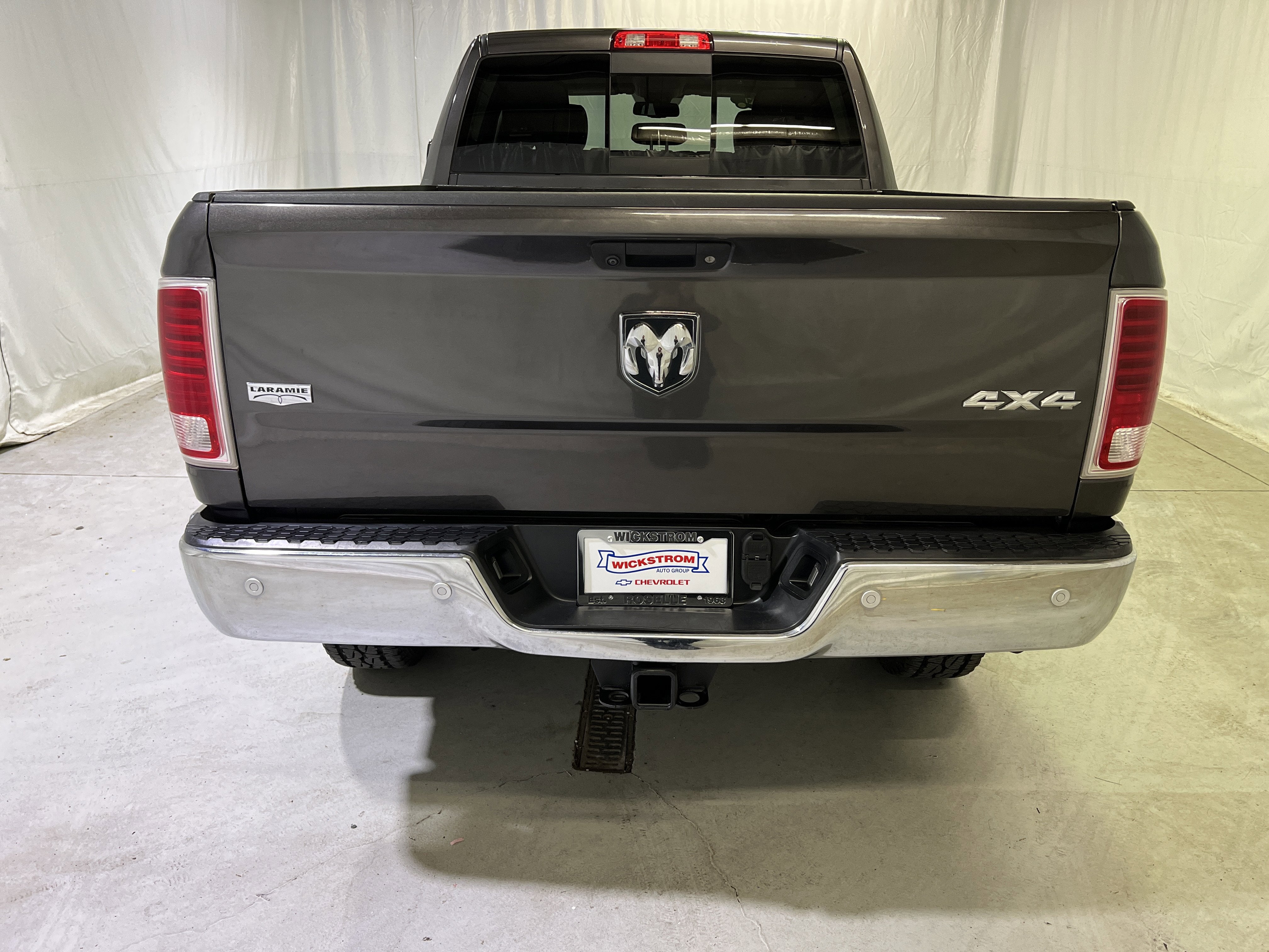 2017 RAM 2500 Laramie Crew Cab 4x4 6'4" Box