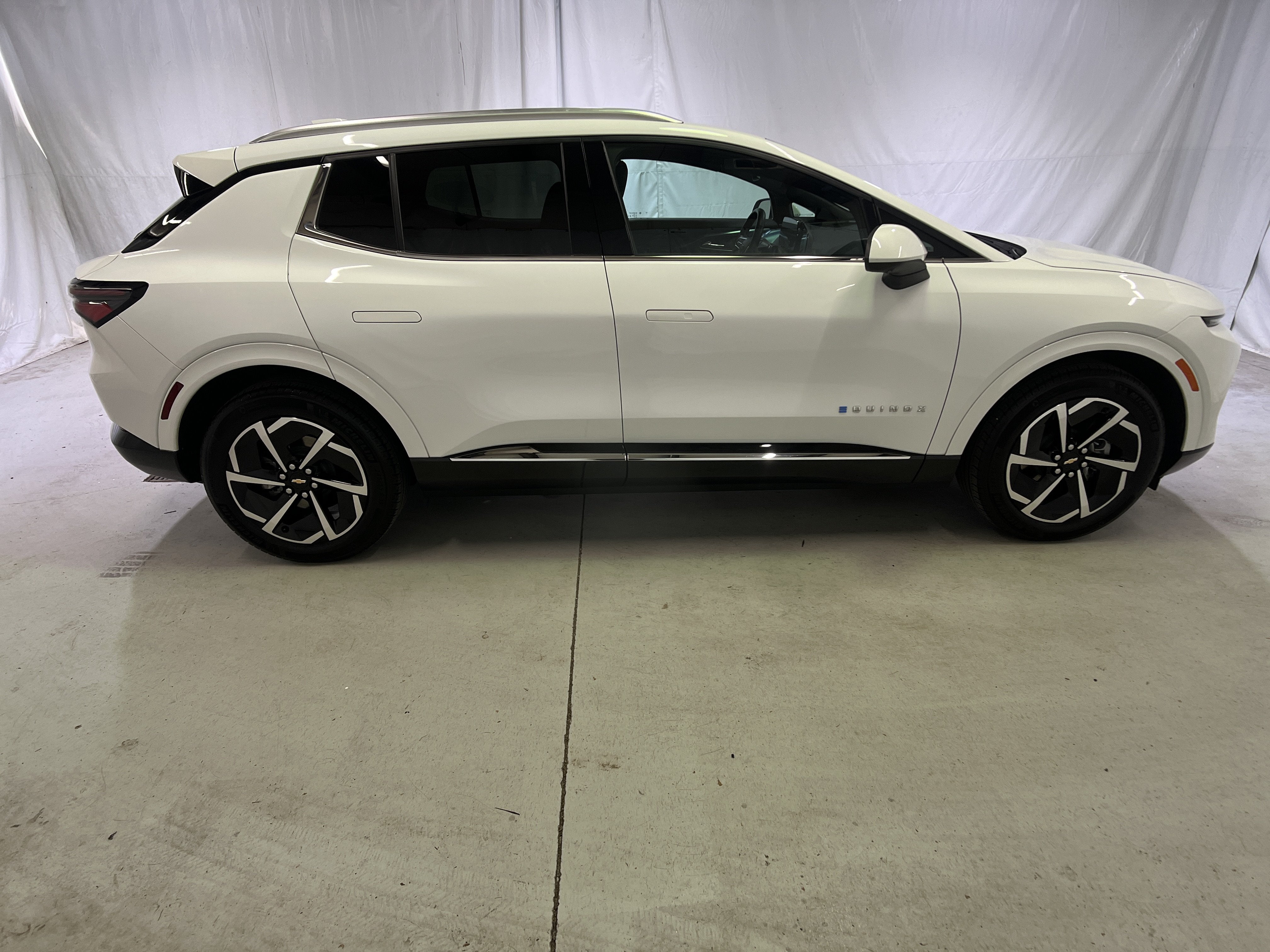 2024 Chevrolet Equinox EV 2LT