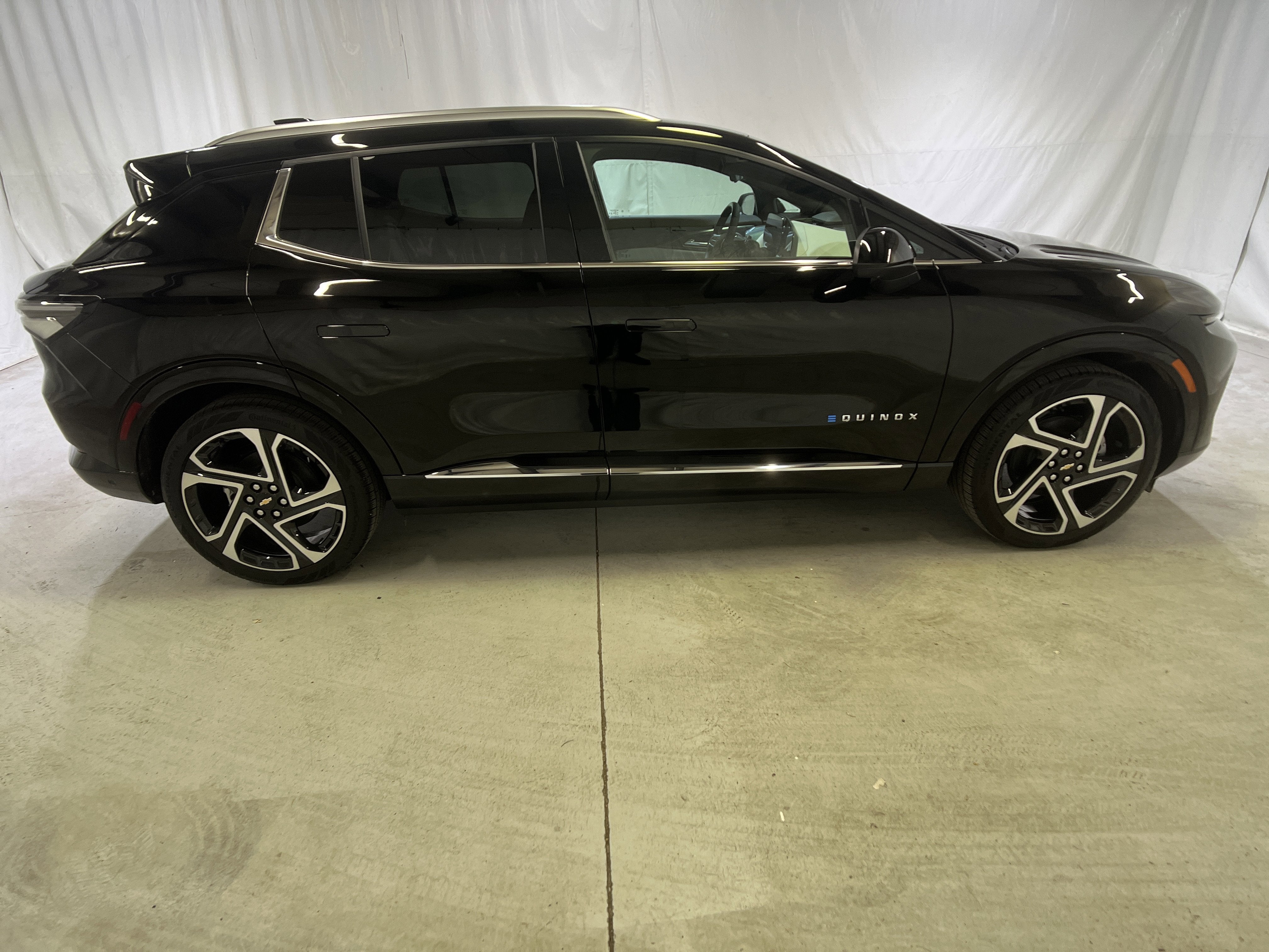 2025 Chevrolet Equinox EV LT