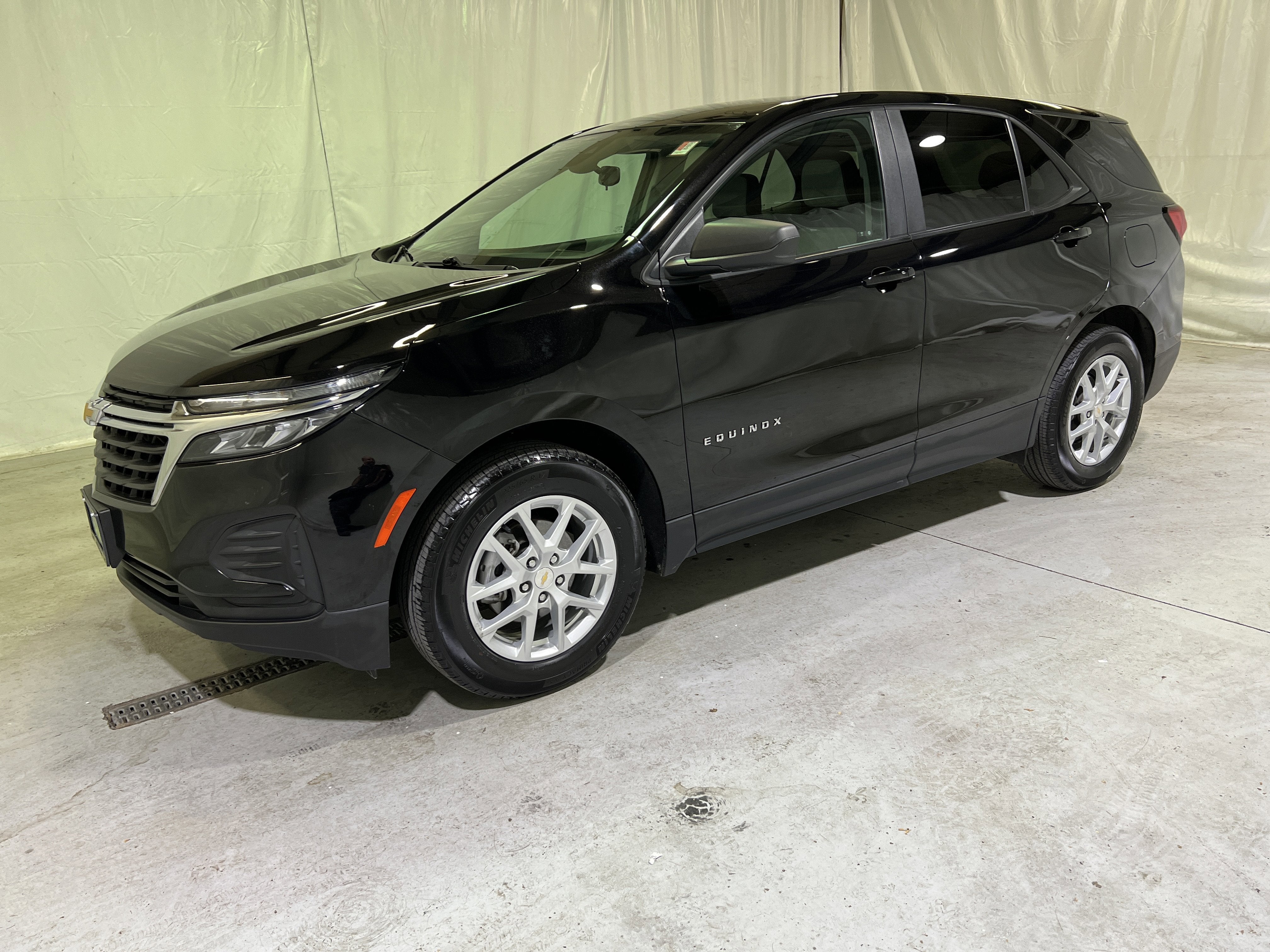 2023 Chevrolet Equinox LS