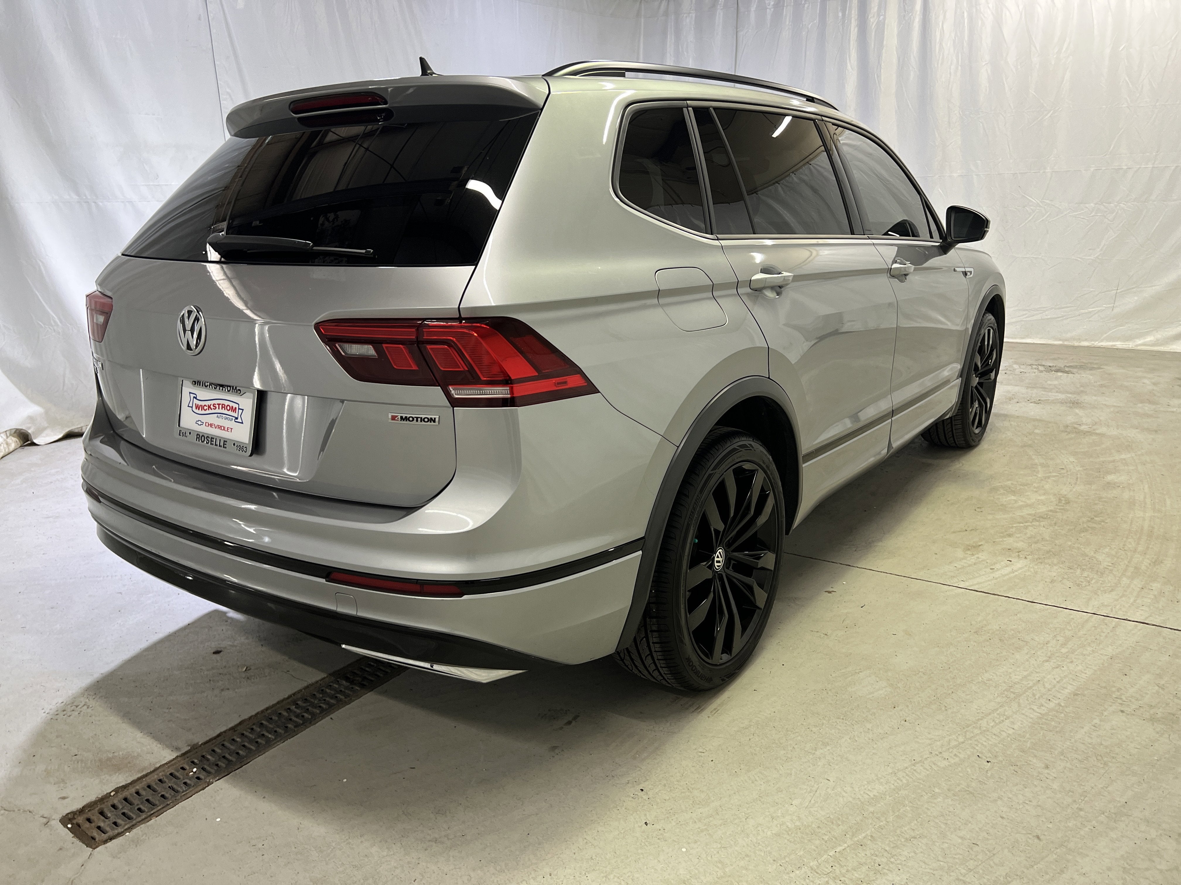 2021 Volkswagen Tiguan 2.0T SE R-Line Black